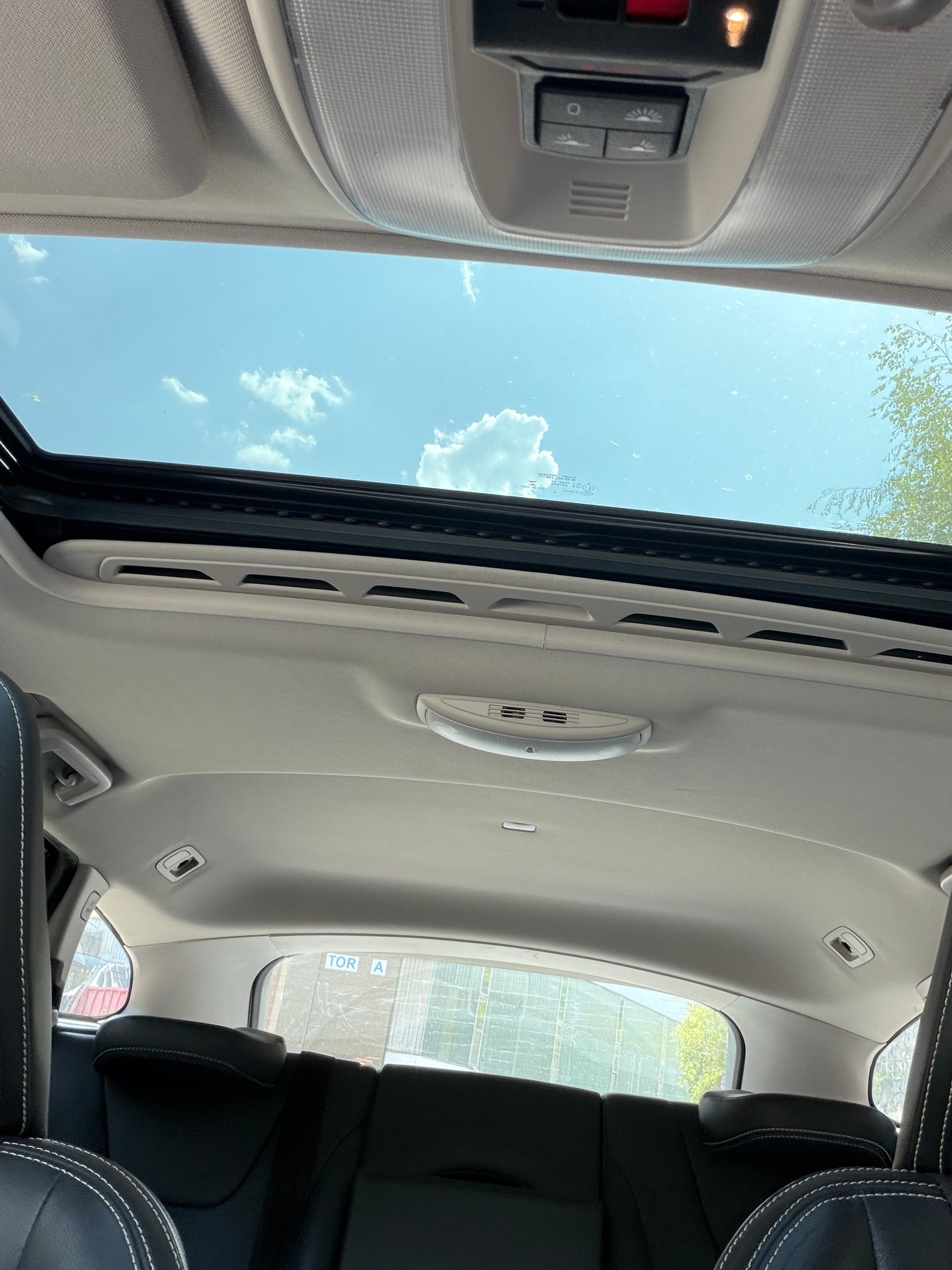 VOLVO V60 T6 AWD Summum Geartronic-image-11