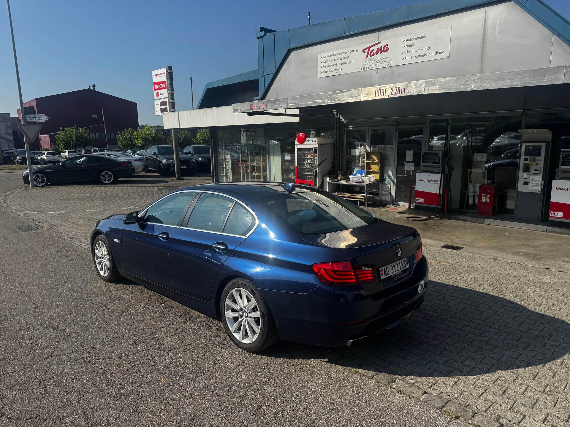 BMW 550i Steptronic-image-3