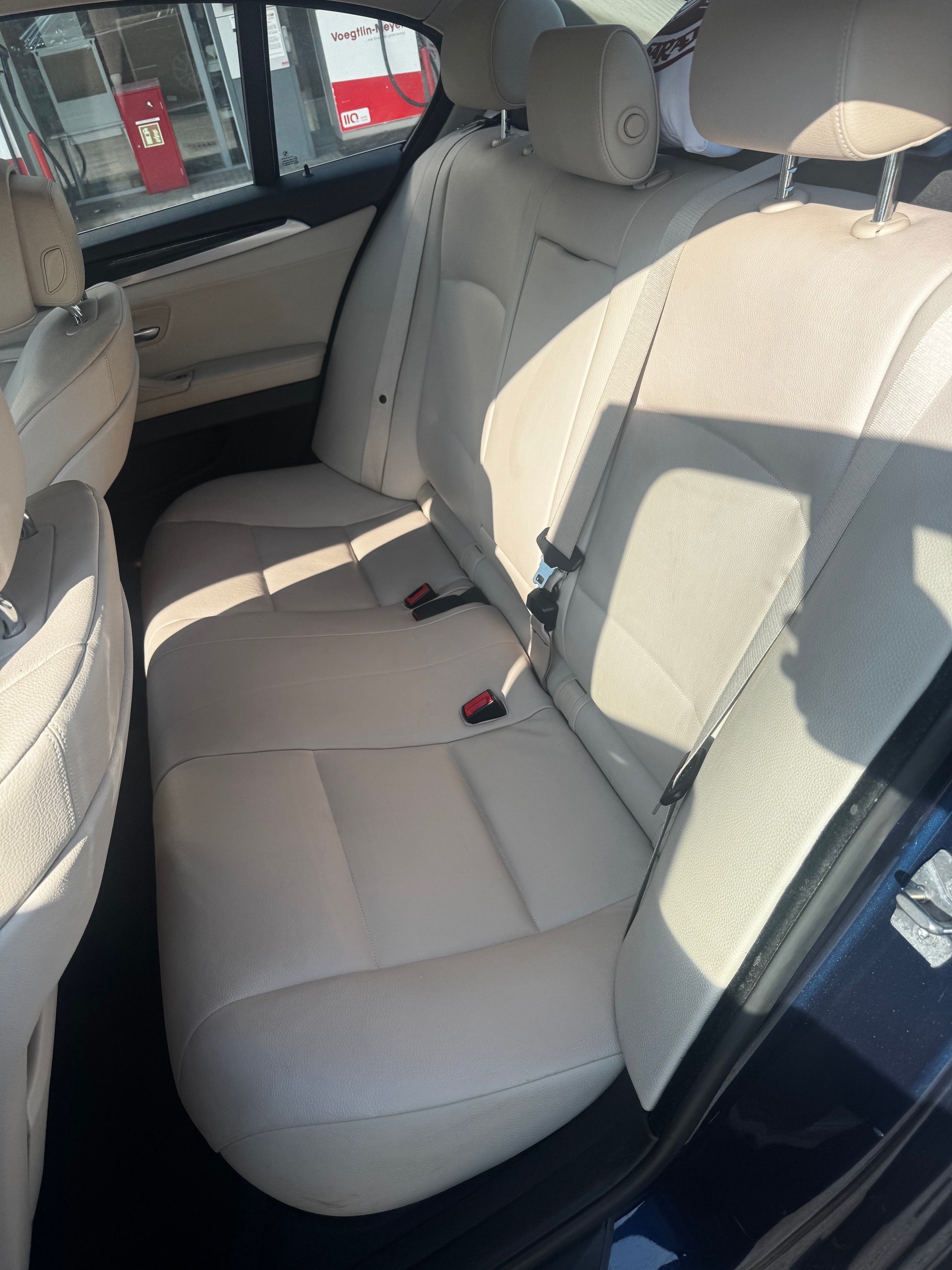 BMW 550i Steptronic-image-6