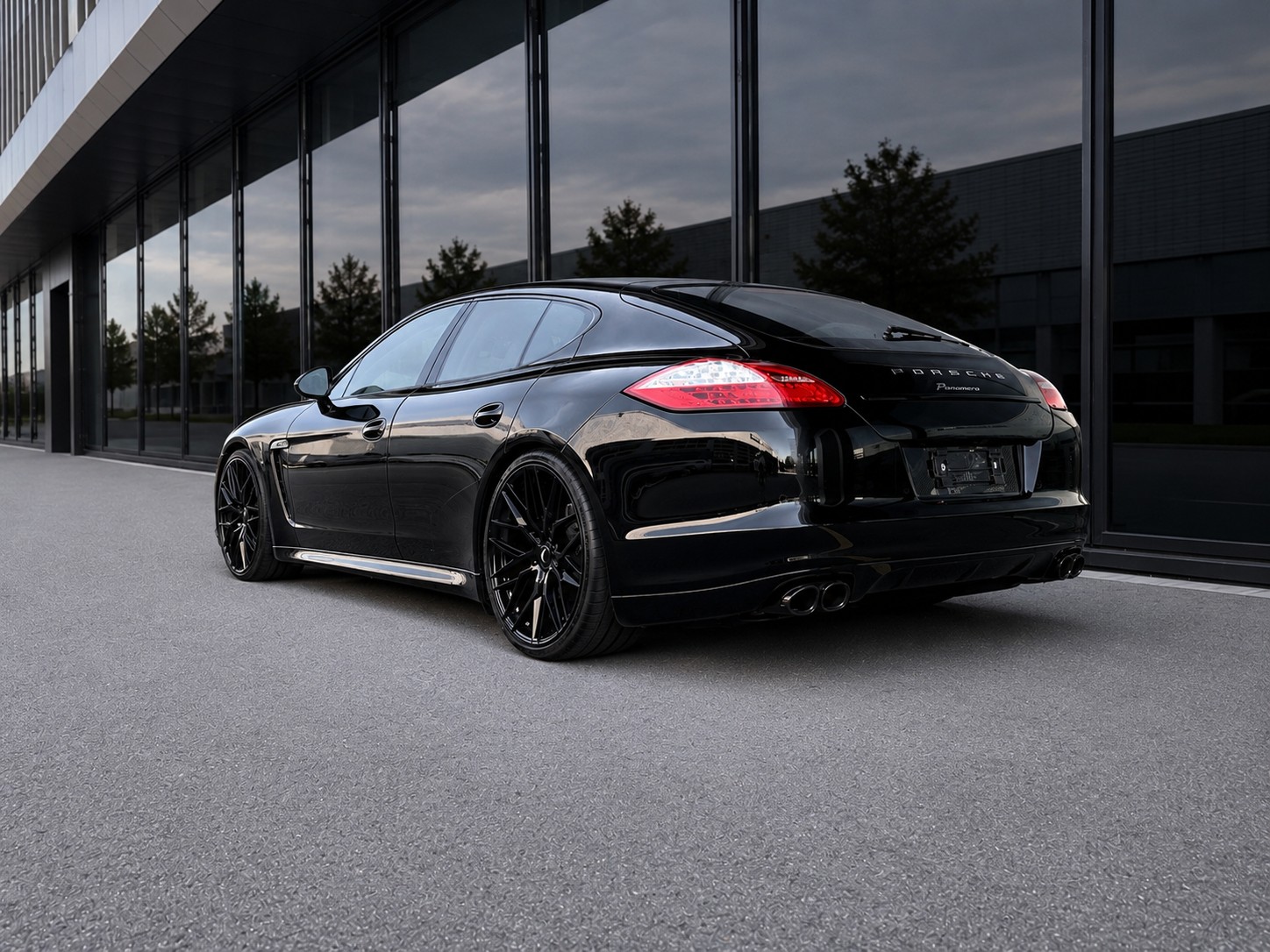 PORSCHE 3.6 V6 4 Platinum Edition PDK-image-1