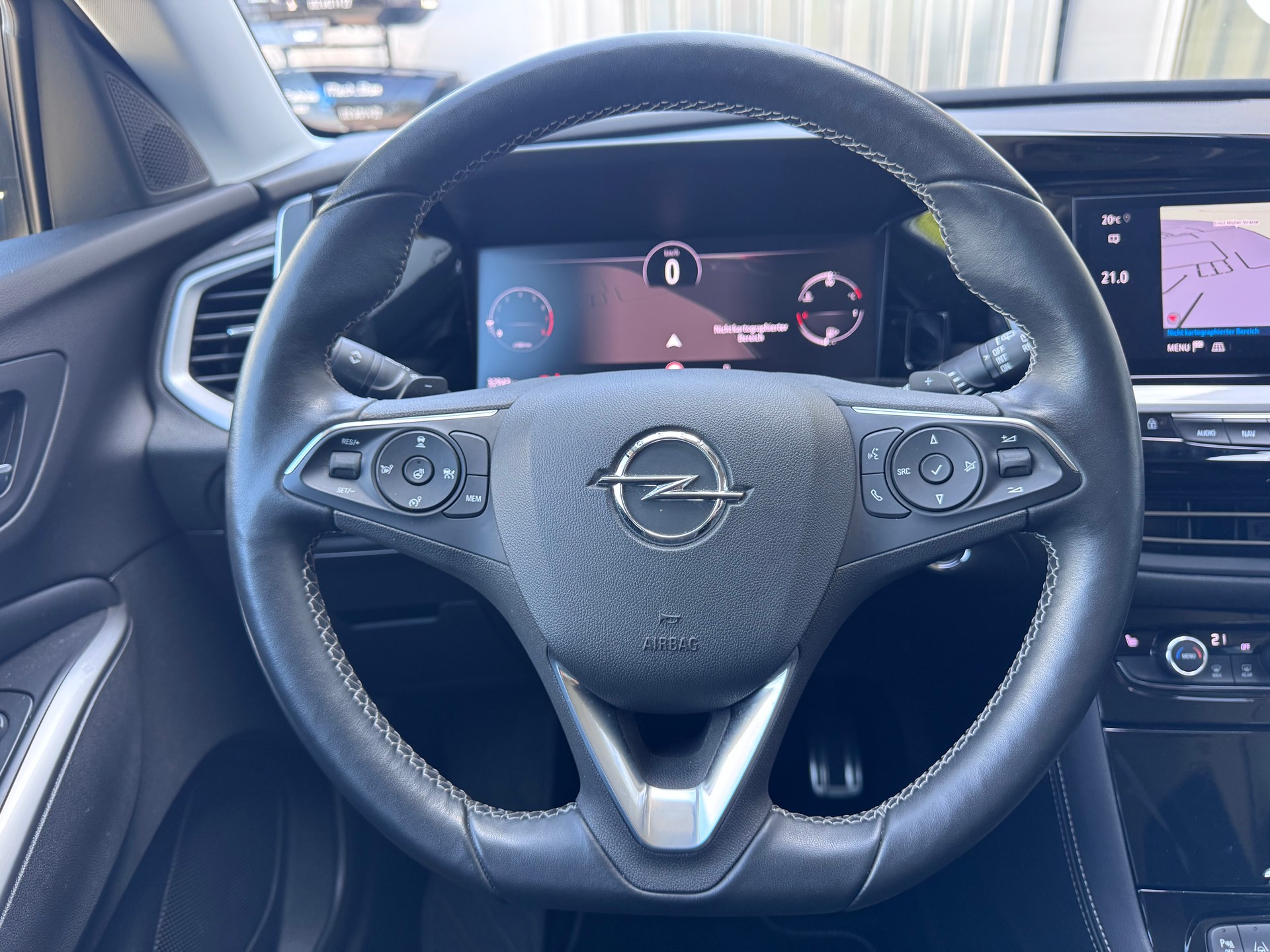 OPEL Grandland 1.2i TP GS Line+Automat+Navigation+Bluetooth+Rückfahrkamera+ACC+Getönte Scheiben+Sitz-/Lenkradheizung+LED +-image-13