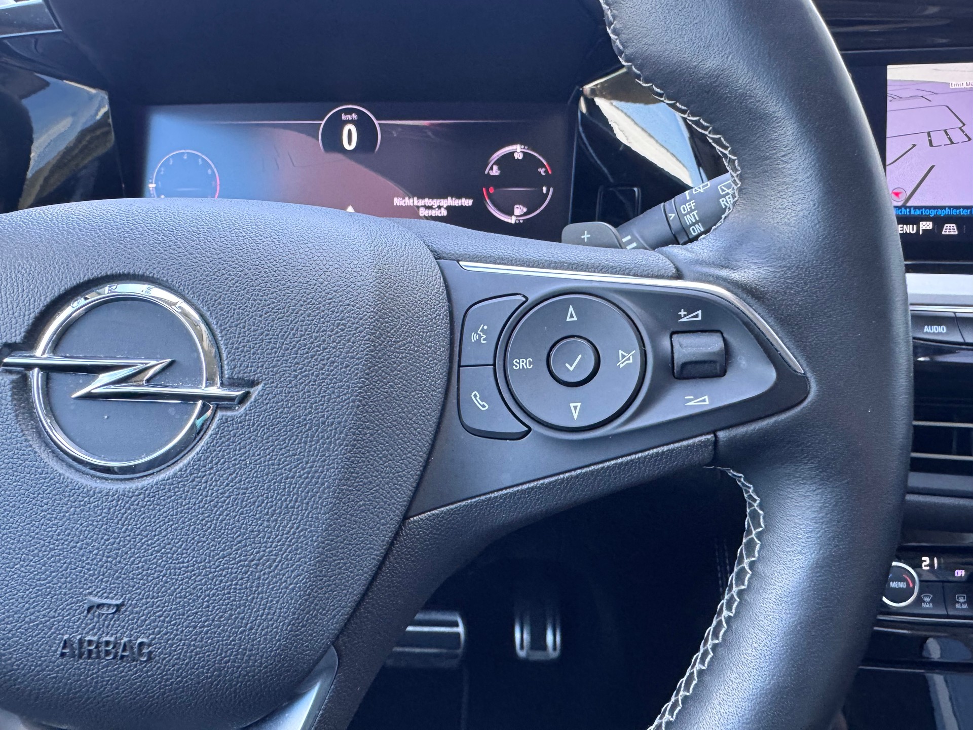 OPEL Grandland 1.2i TP GS Line+Automat+Navigation+Bluetooth+Rückfahrkamera+ACC+Getönte Scheiben+Sitz-/Lenkradheizung+LED +-image-15