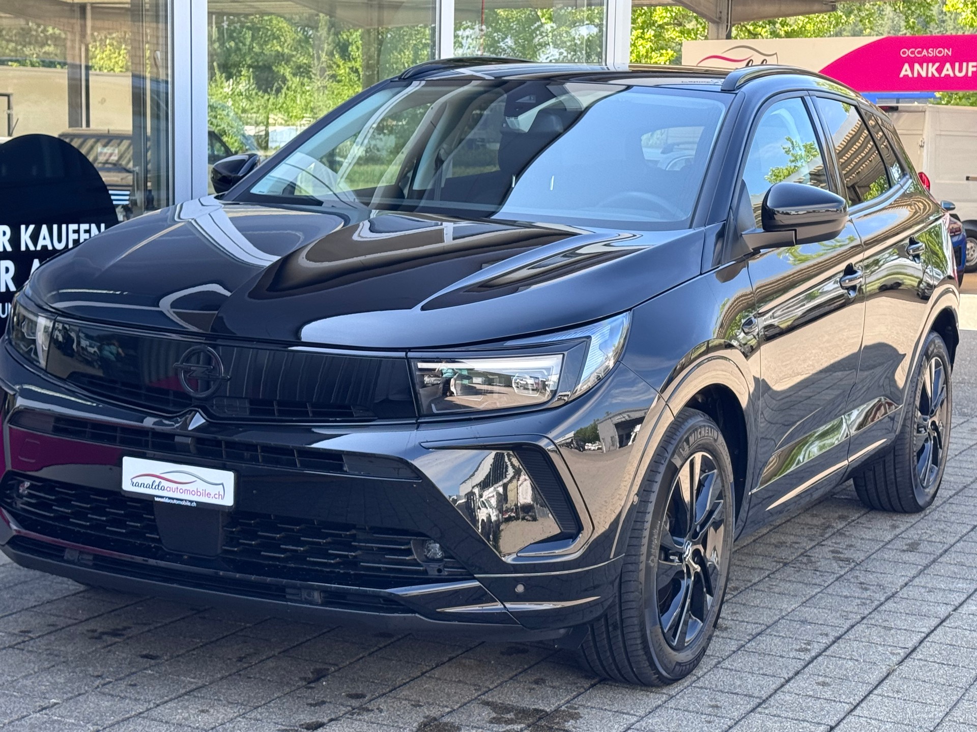 OPEL Grandland 1.2i TP GS Line+Automat+Navigation+Bluetooth+Rückfahrkamera+ACC+Getönte Scheiben+Sitz-/Lenkradheizung+LED +-image-2