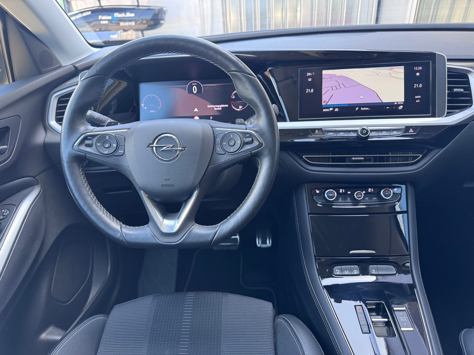 OPEL Grandland 1.2i TP GS Line+Automat+Navigation+Bluetooth+Rückfahrkamera+ACC+Getönte Scheiben+Sitz-/Lenkradheizung+LED +-image-12