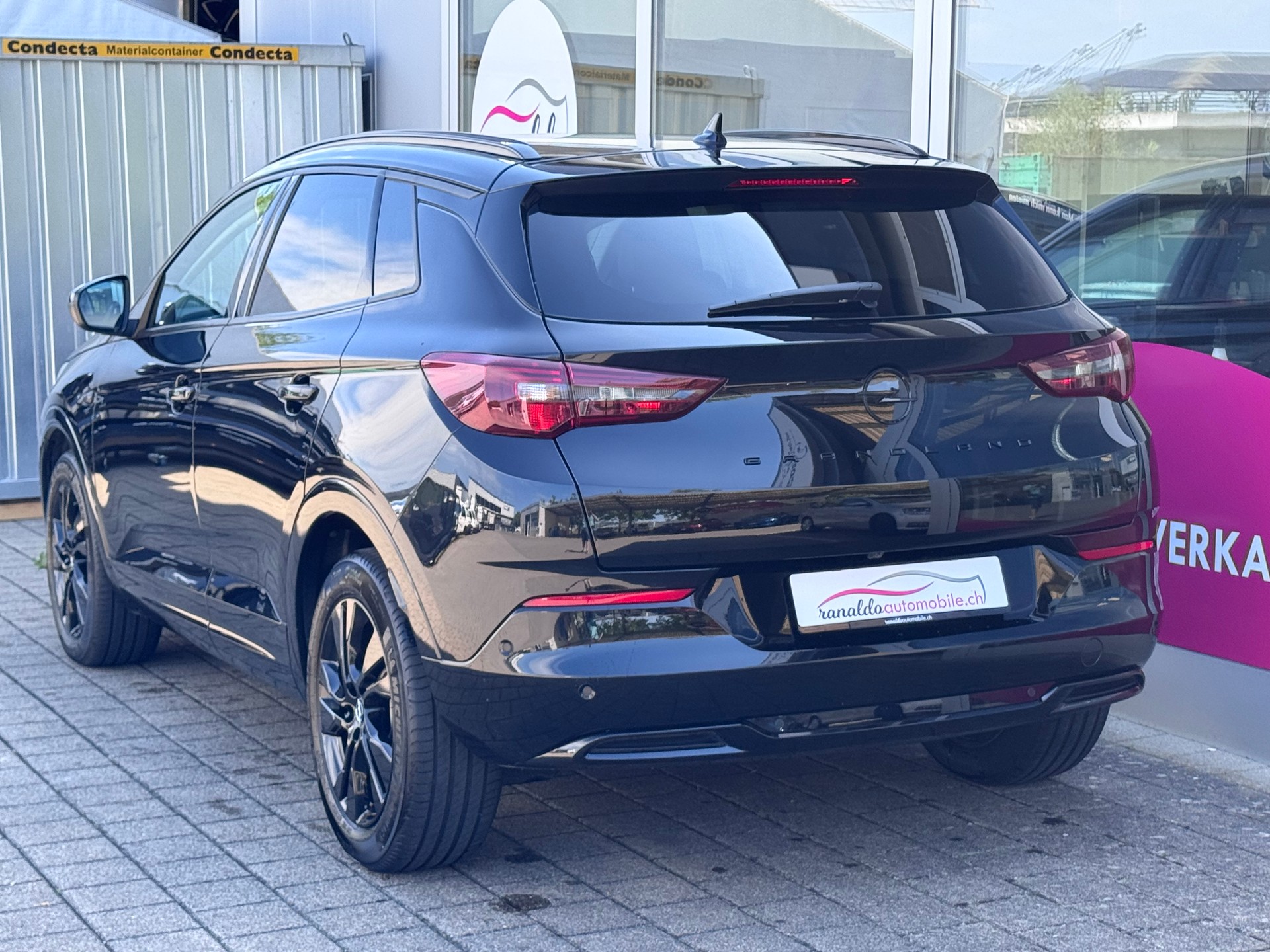 OPEL Grandland 1.2i TP GS Line+Automat+Navigation+Bluetooth+Rückfahrkamera+ACC+Getönte Scheiben+Sitz-/Lenkradheizung+LED +-image-5