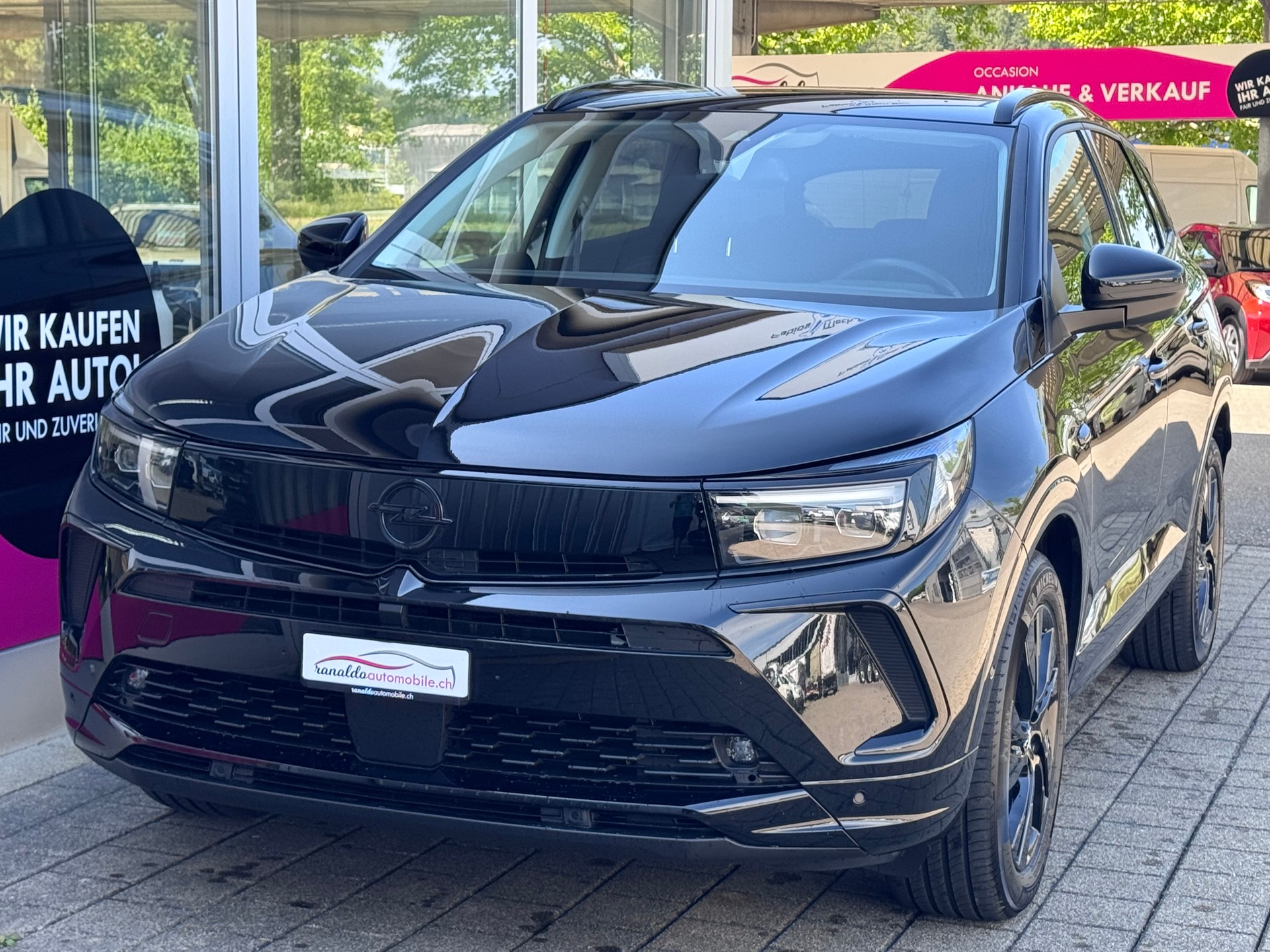 OPEL Grandland 1.2i TP GS Line+Automat+Navigation+Bluetooth+Rückfahrkamera+ACC+Getönte Scheiben+Sitz-/Lenkradheizung+LED +-image-0