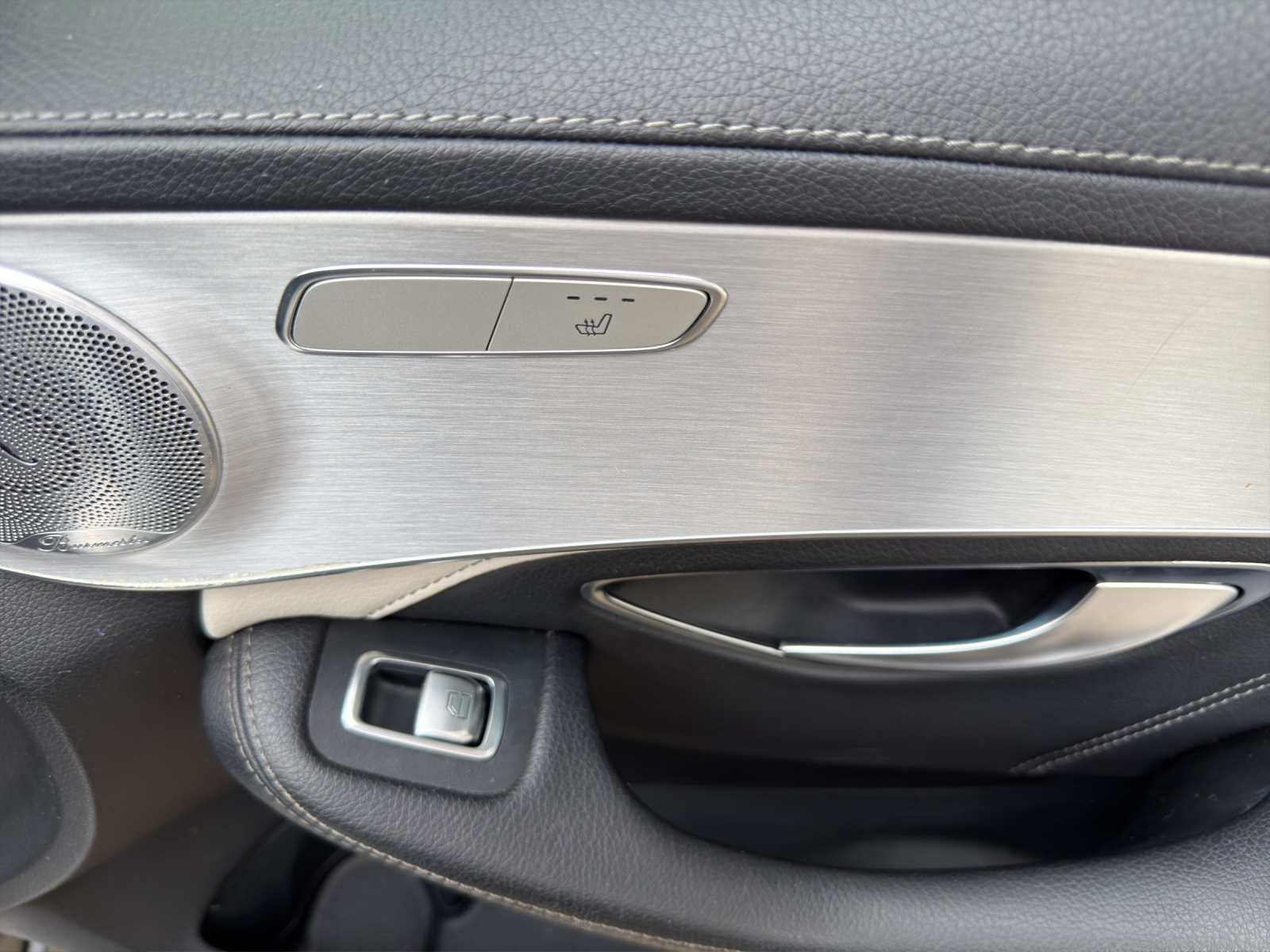 MERCEDES-BENZ C 63 S AMG Speedshift-image-16