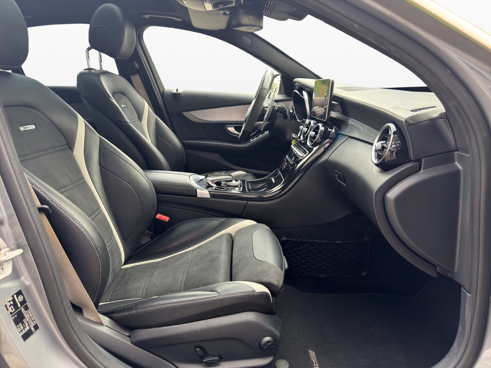 MERCEDES-BENZ C 63 S AMG Speedshift-image-14