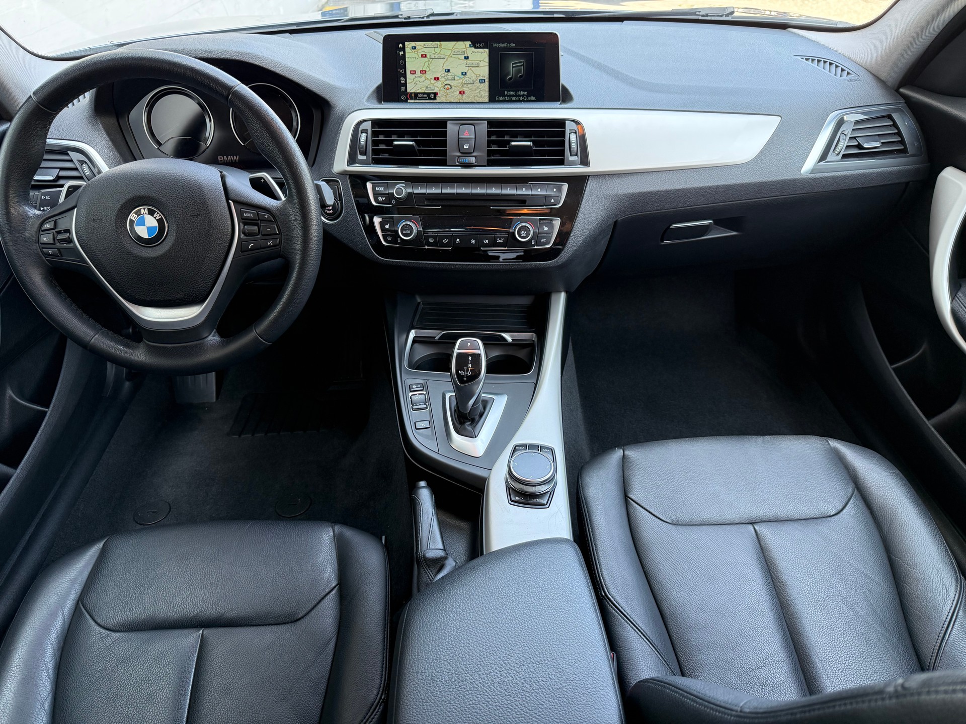 BMW 120d xDrive Steptronic-image-12