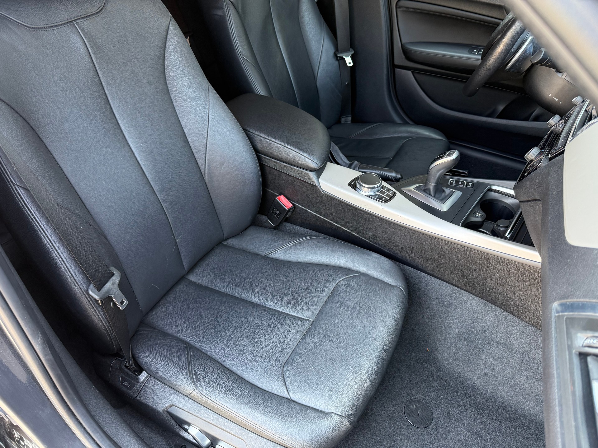 BMW 120d xDrive Steptronic-image-11