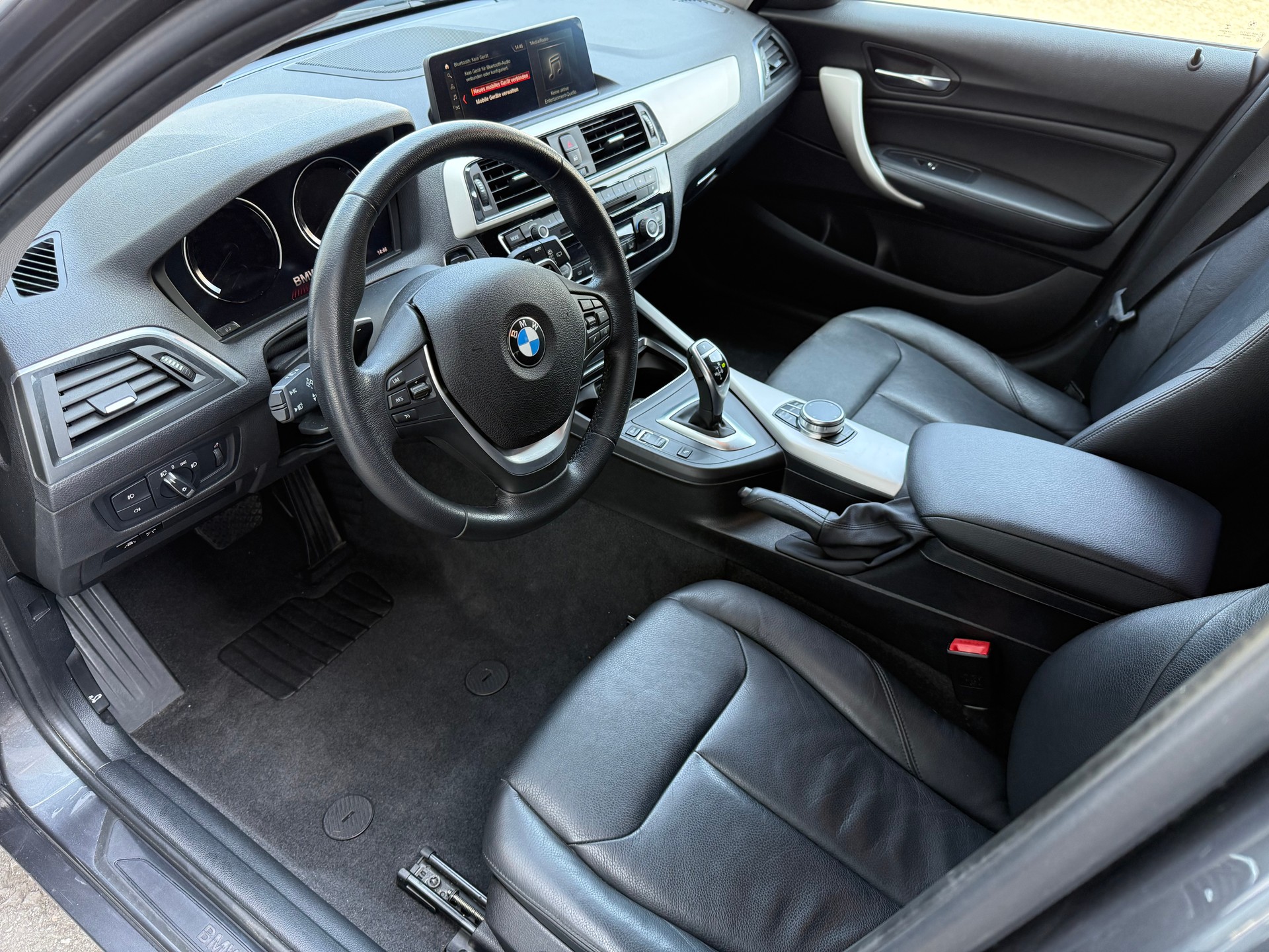 BMW 120d xDrive Steptronic-image-8