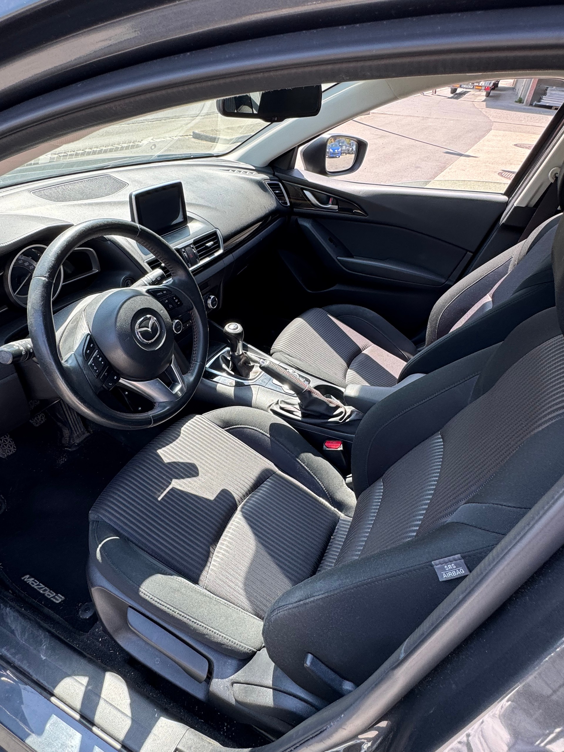 MAZDA 3 2.2 16V CD Ambition-image-5
