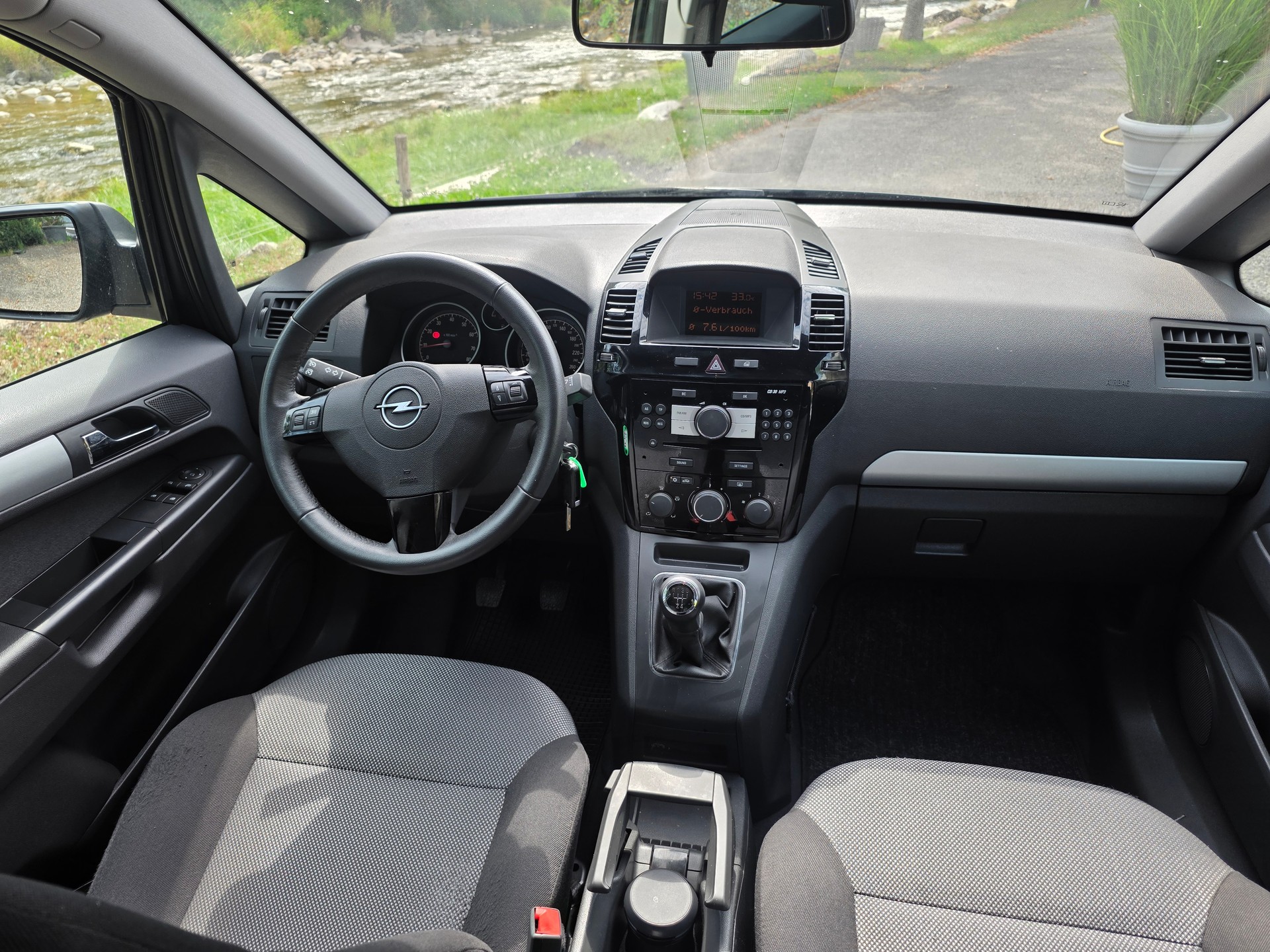 OPEL Zafira 1.6i 16V TP ☆☆☆ MFK: 30.06.2026 ☆☆☆ Sommer- und Winterräder ☆☆☆ Zahnriemen ersetzt ☆☆☆-image-8