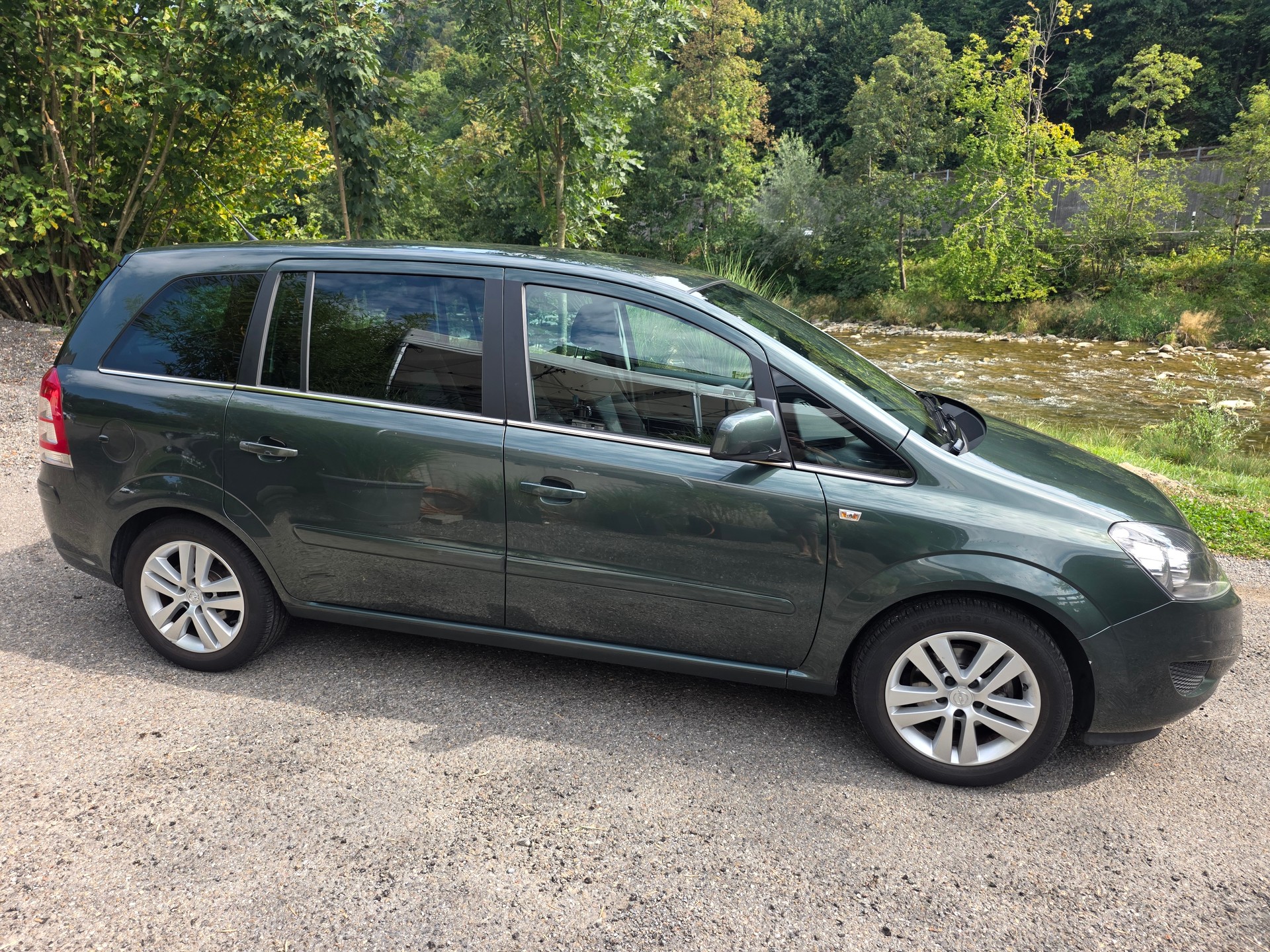 OPEL Zafira 1.6i 16V TP ☆☆☆ MFK: 30.06.2026 ☆☆☆ Sommer- und Winterräder ☆☆☆ Zahnriemen ersetzt ☆☆☆-image-4