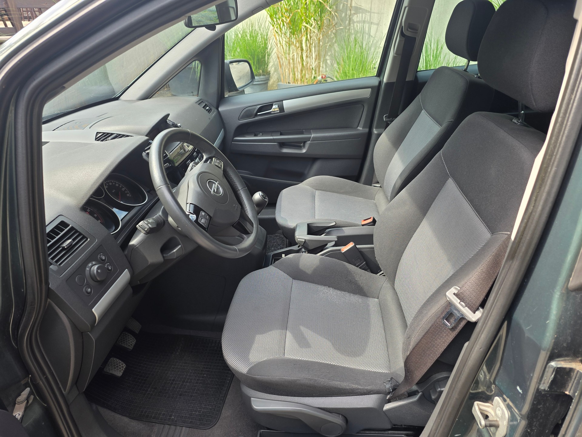 OPEL Zafira 1.6i 16V TP ☆☆☆ MFK: 30.06.2026 ☆☆☆ Sommer- und Winterräder ☆☆☆ Zahnriemen ersetzt ☆☆☆-image-9