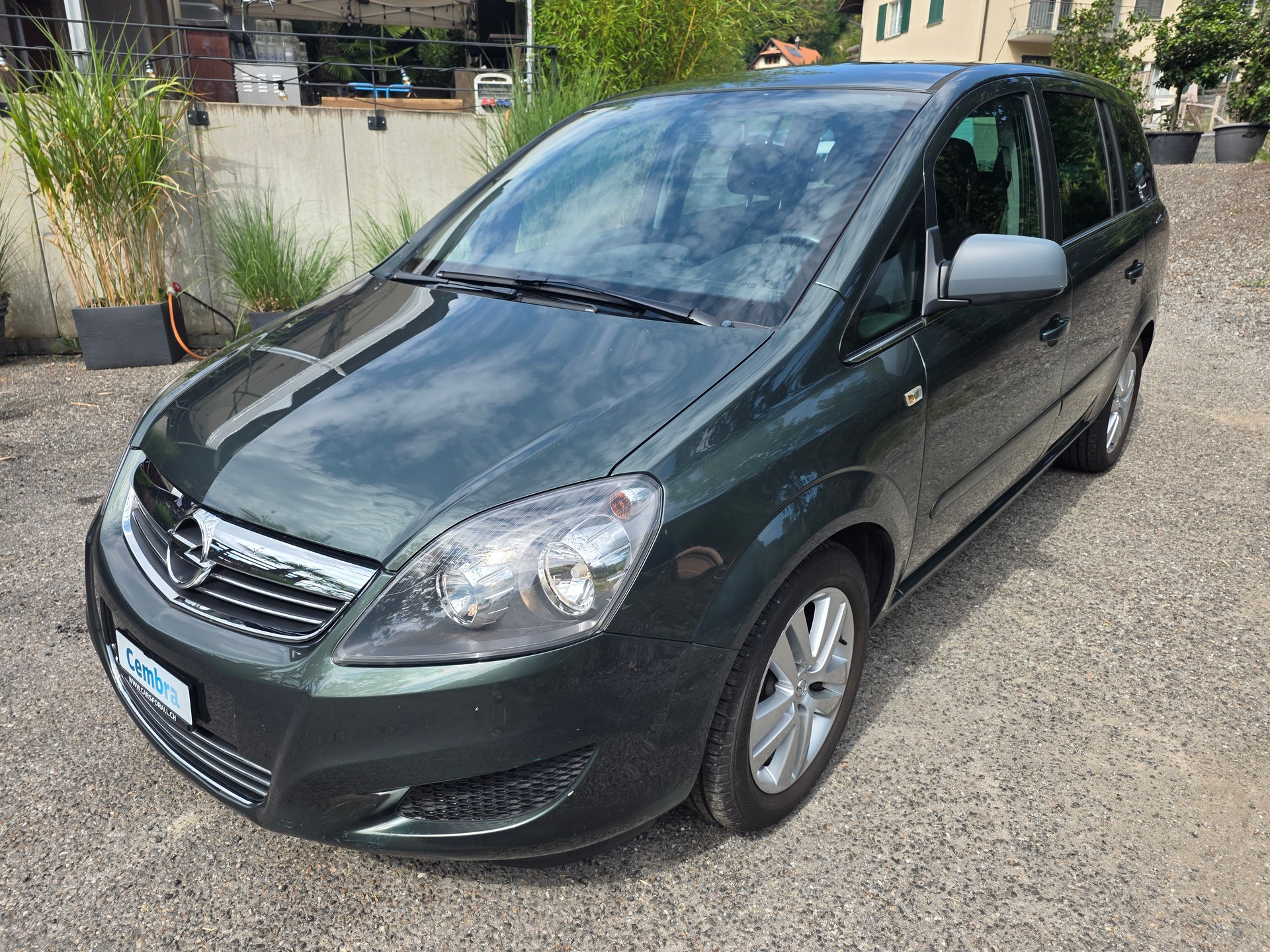 OPEL Zafira 1.6i 16V TP ☆☆☆ MFK: 30.06.2026 ☆☆☆ Sommer- und Winterräder ☆☆☆ Zahnriemen ersetzt ☆☆☆-image-1