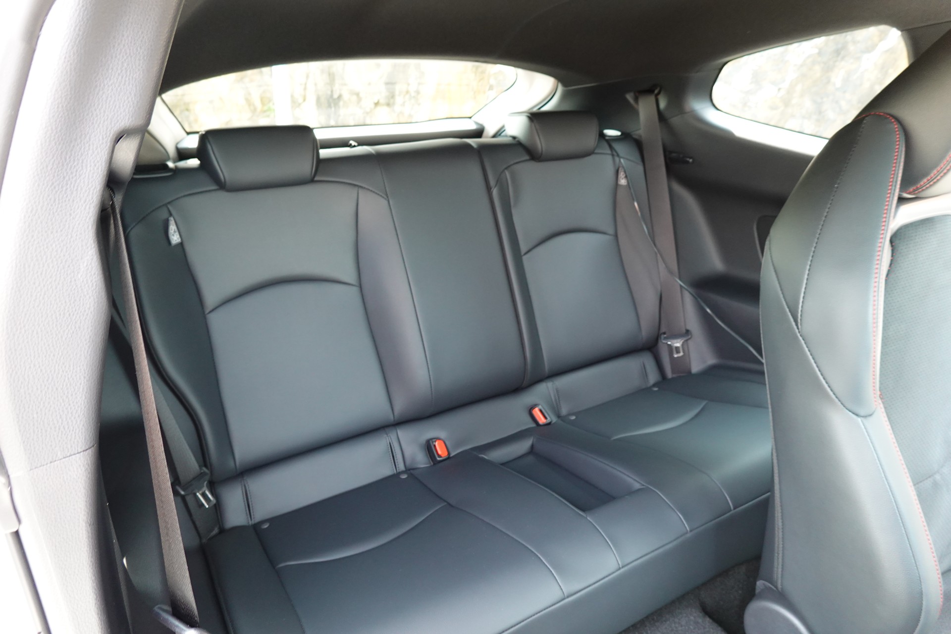 TOYOTA Yaris 1.6 GR Sport-image-12