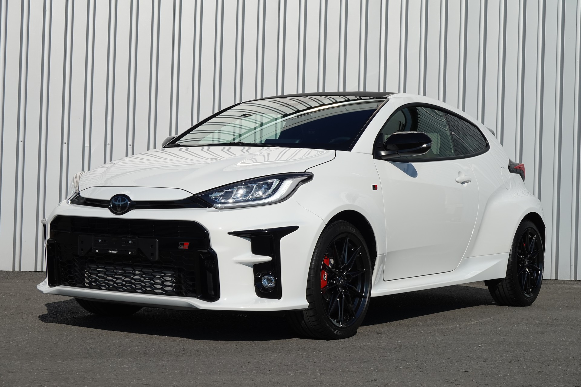 TOYOTA Yaris 1.6 GR Sport-image-1