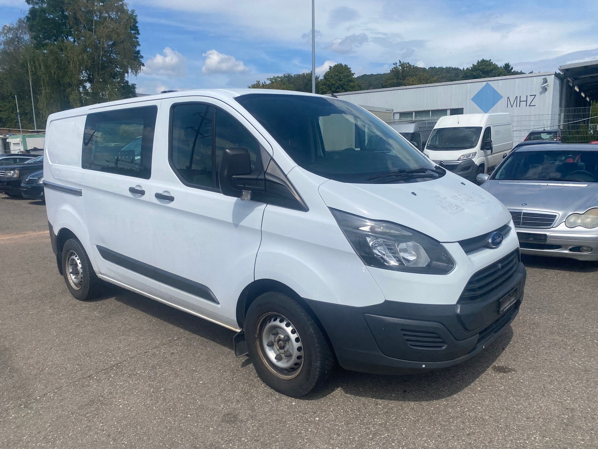 FORD Transit Custom Van 270 L1H1 Ambiente-image-2