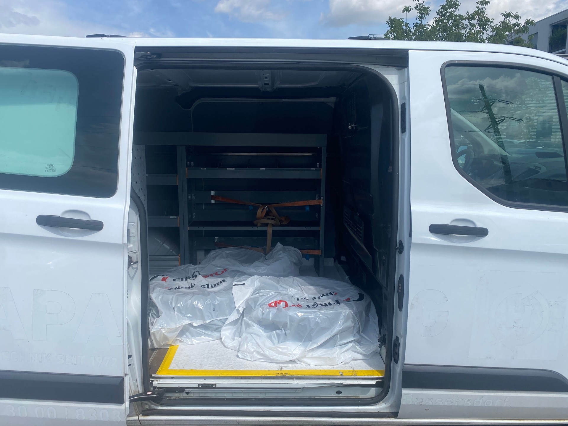 FORD Transit Custom Van 270 L1H1 Ambiente-image-13