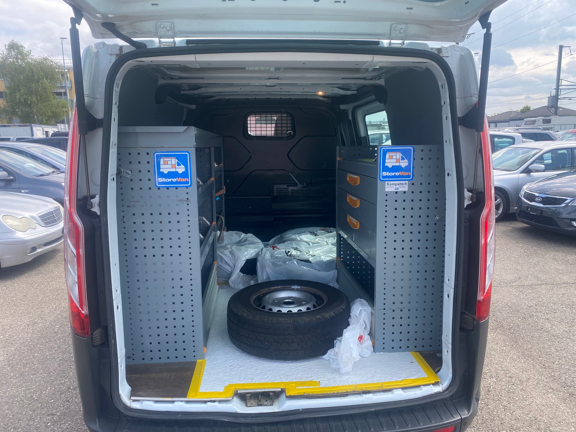 FORD Transit Custom Van 270 L1H1 Ambiente-image-12
