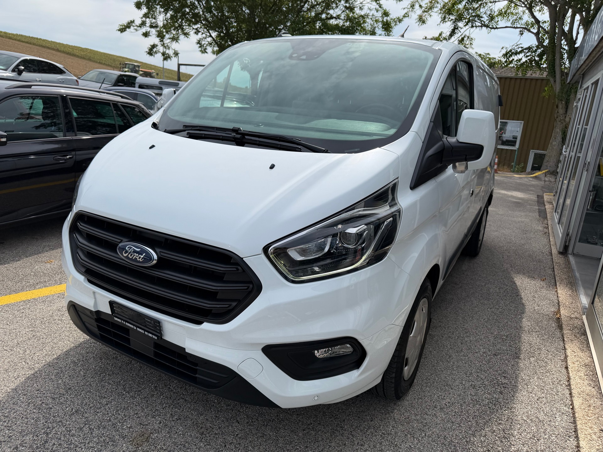 FORD Transit Custom Van 300 L1H1 Trend A-image-1