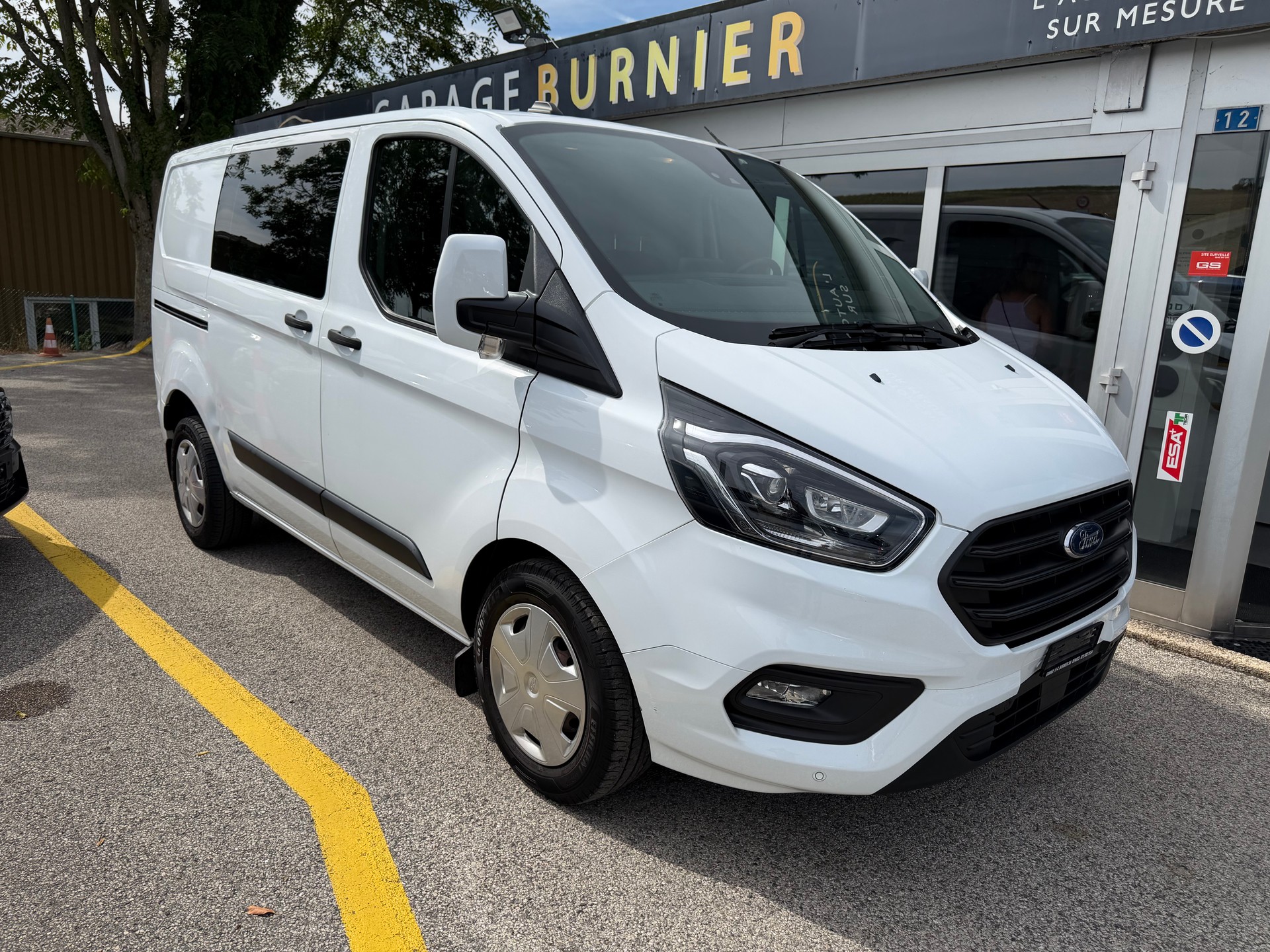 FORD Transit Custom Van 300 L1H1 Trend A-image-0