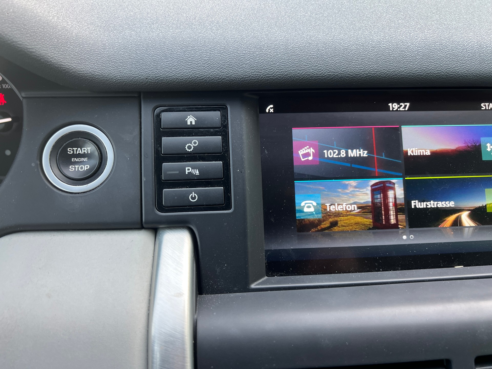 LAND ROVER DISCOVERY-image-9