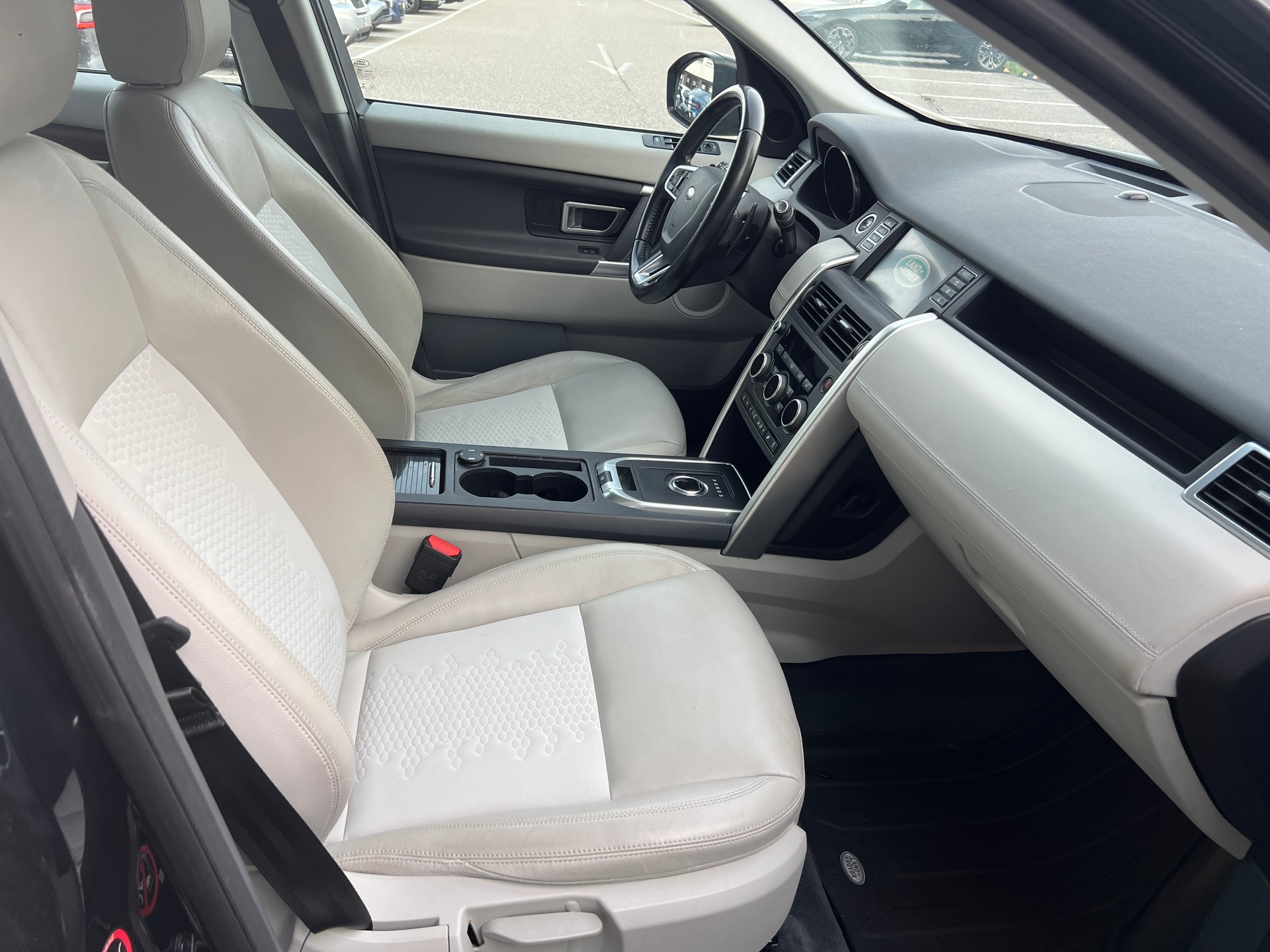 LAND ROVER DISCOVERY-image-10