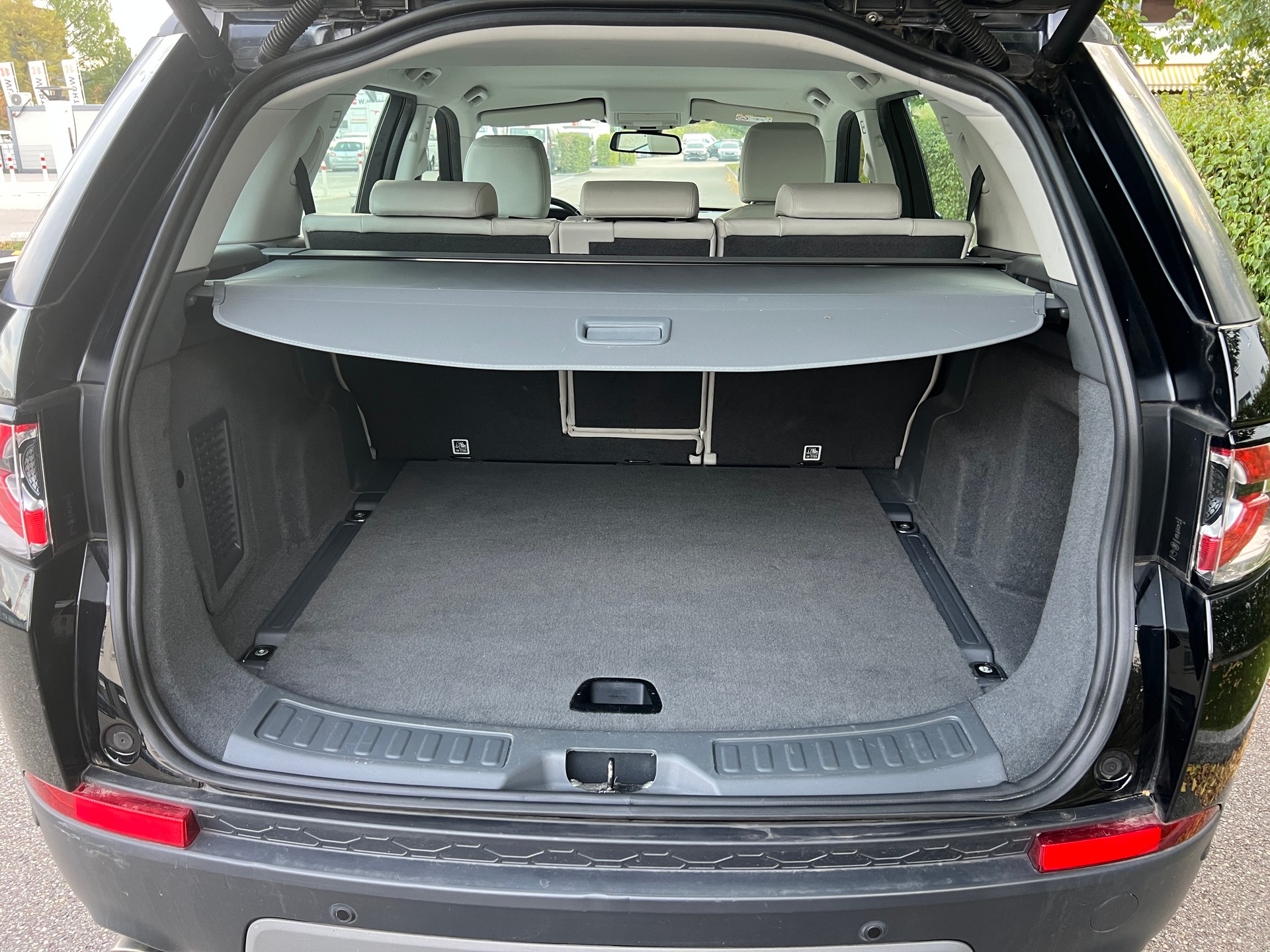 LAND ROVER DISCOVERY-image-12