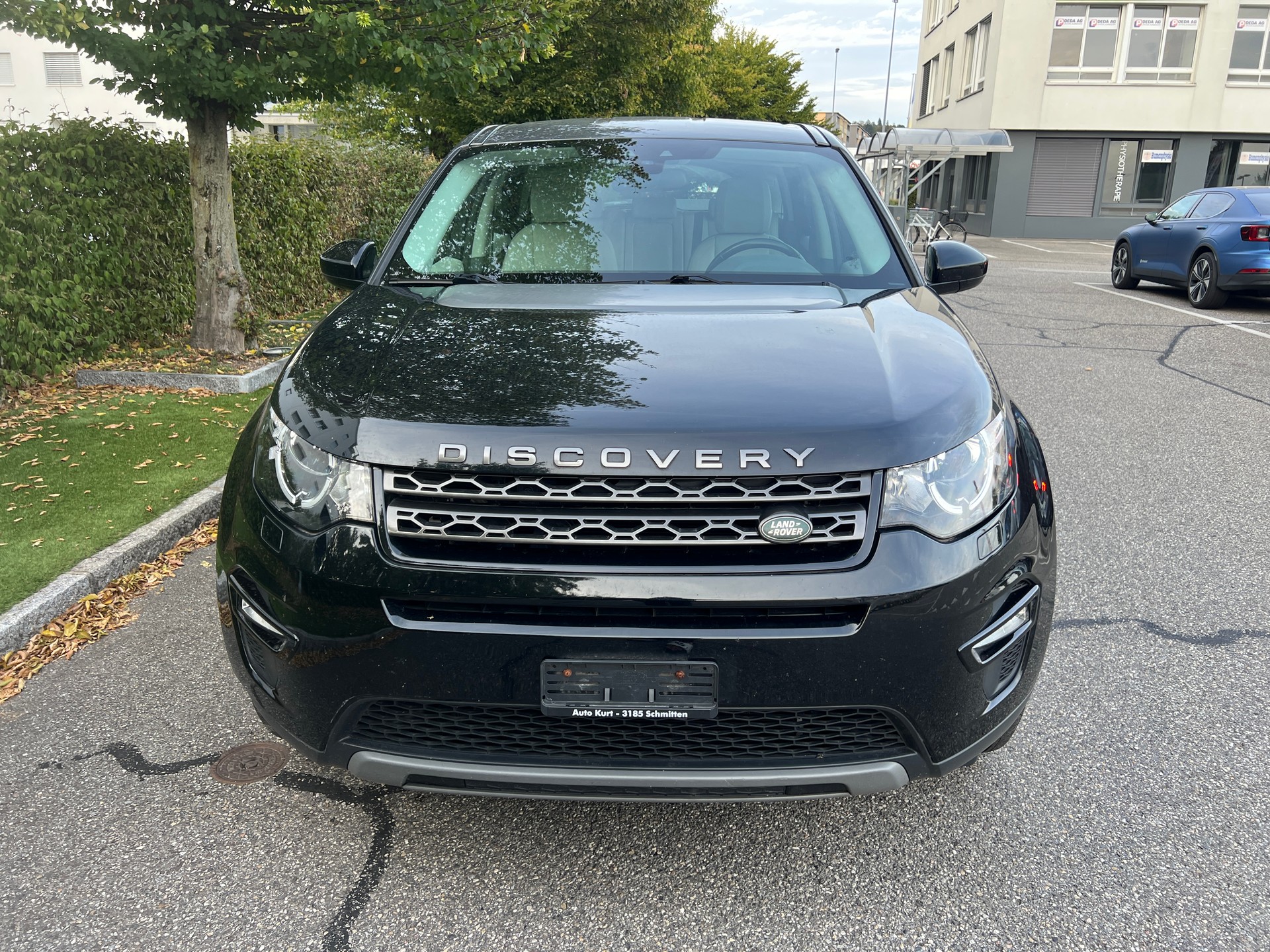 LAND ROVER DISCOVERY-image-1