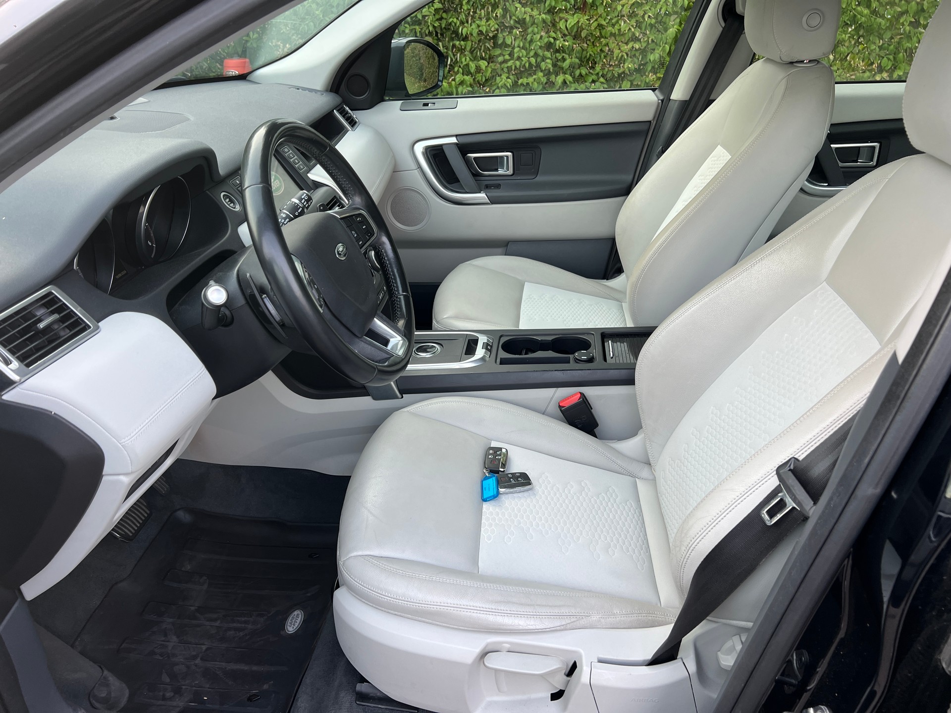 LAND ROVER DISCOVERY-image-6
