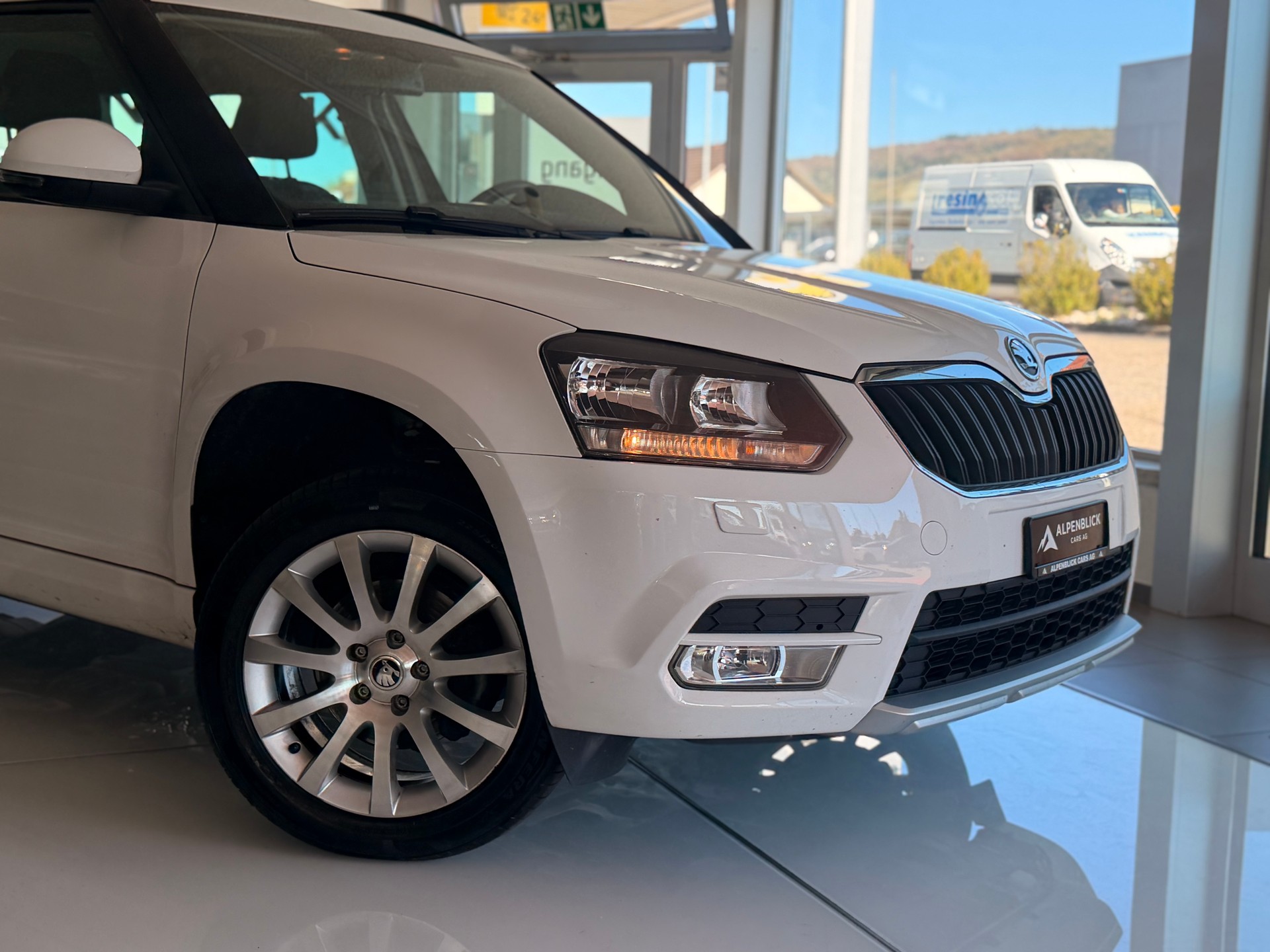 SKODA Yeti 1.8 TSI Ambition 4x4 DSG-image-1