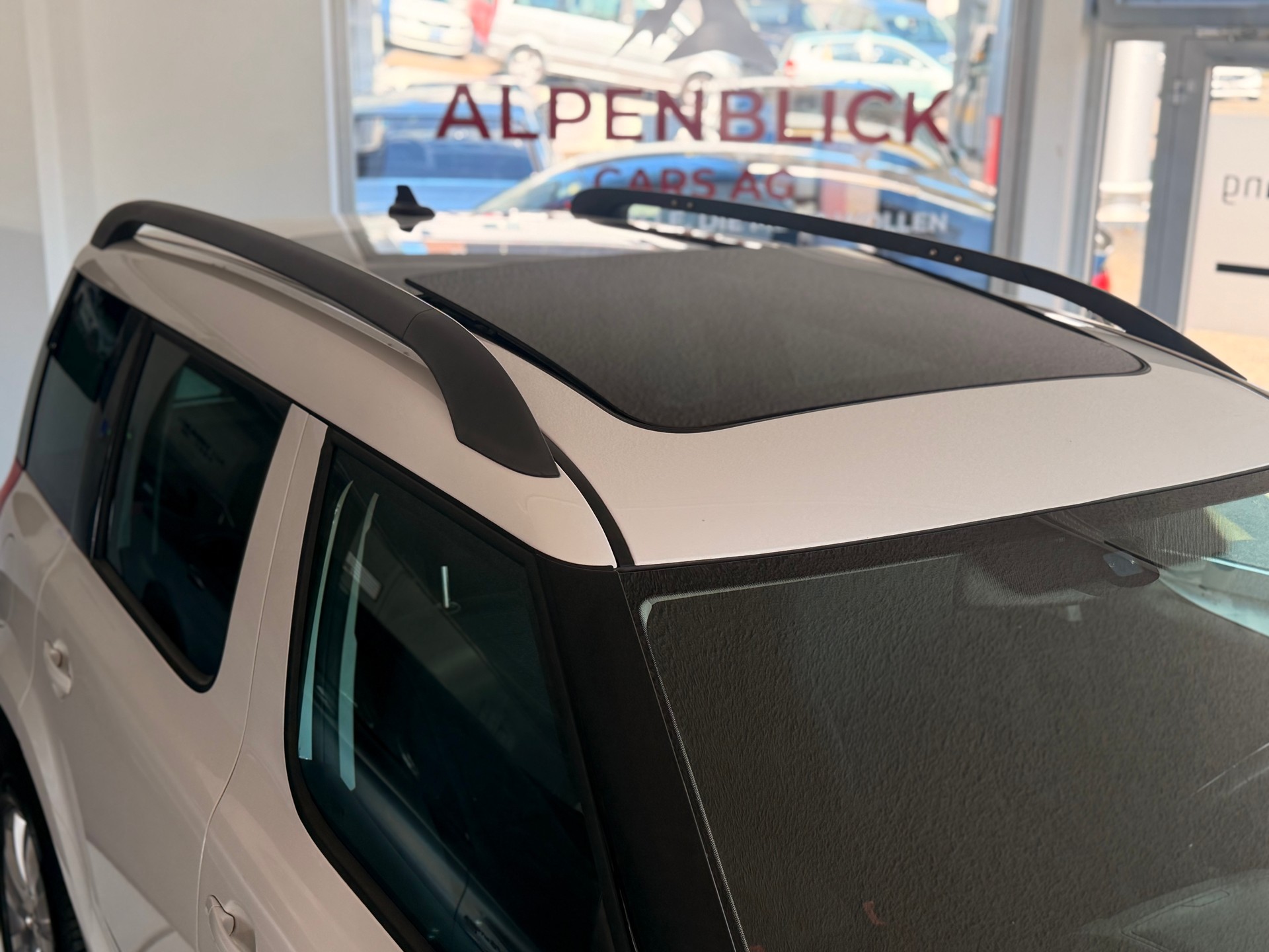 SKODA Yeti 1.8 TSI Ambition 4x4 DSG-image-3