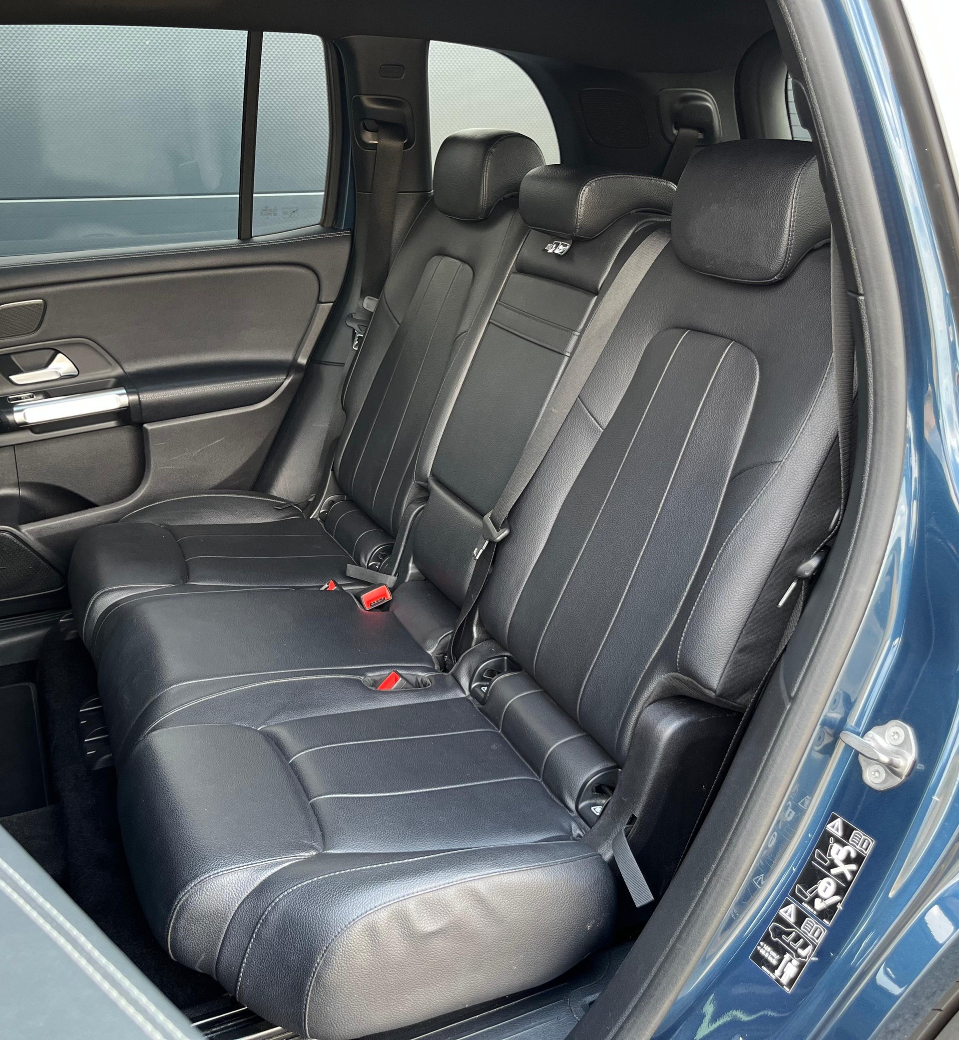 MERCEDES-BENZ GLB 250 4Matic Progressive 8G-Tronic-image-10