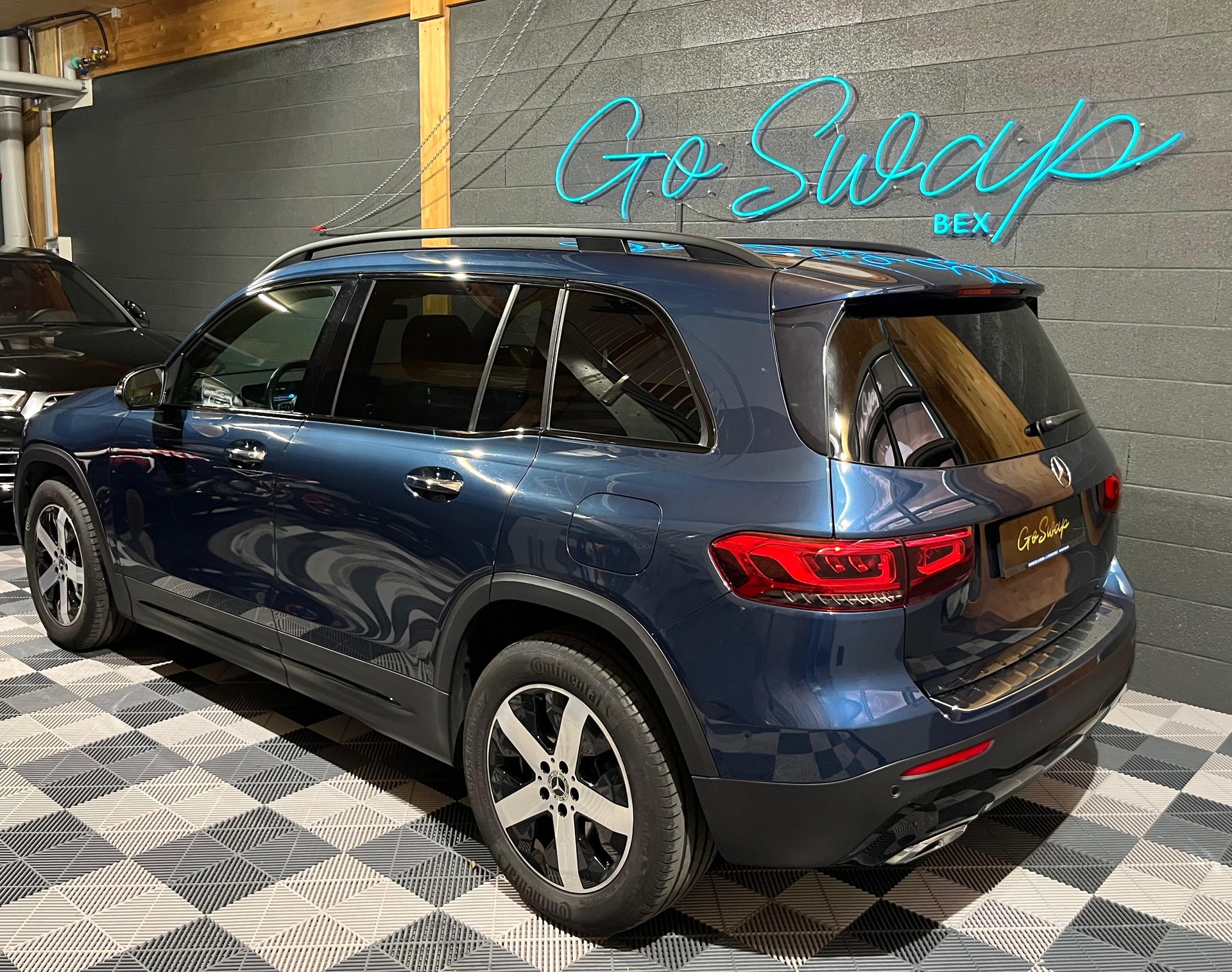 MERCEDES-BENZ GLB 250 4Matic Progressive 8G-Tronic-image-7