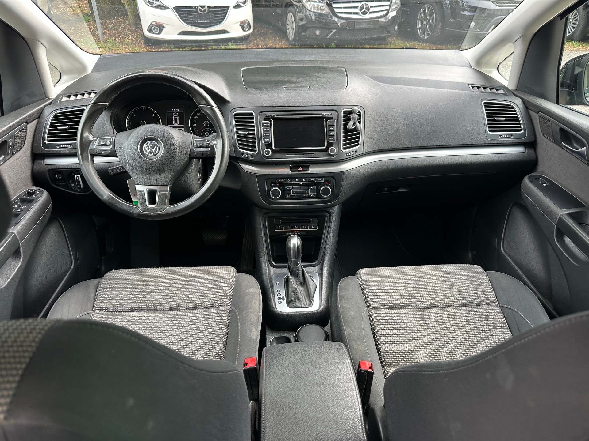 VW Sharan 2.0 TDI BlueMotion Technology Highline DSG-image-10