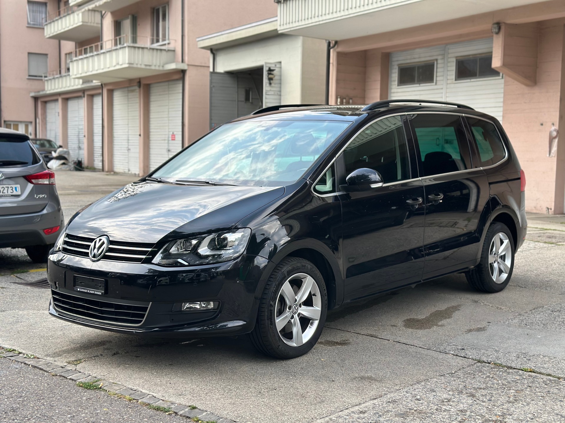 VW Sharan 2.0 TDI BlueMotion Technology Highline DSG-image-6