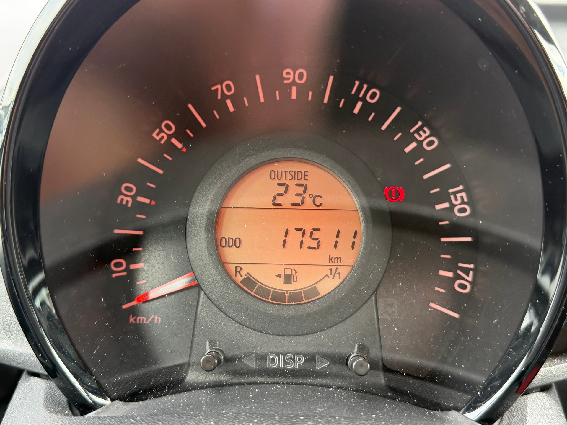 PEUGEOT 108 1.0 VTi Envy-image-14