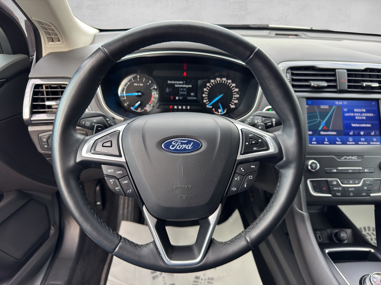 FORD Mondeo 2.0 TDCi Trend Automatik-image-9