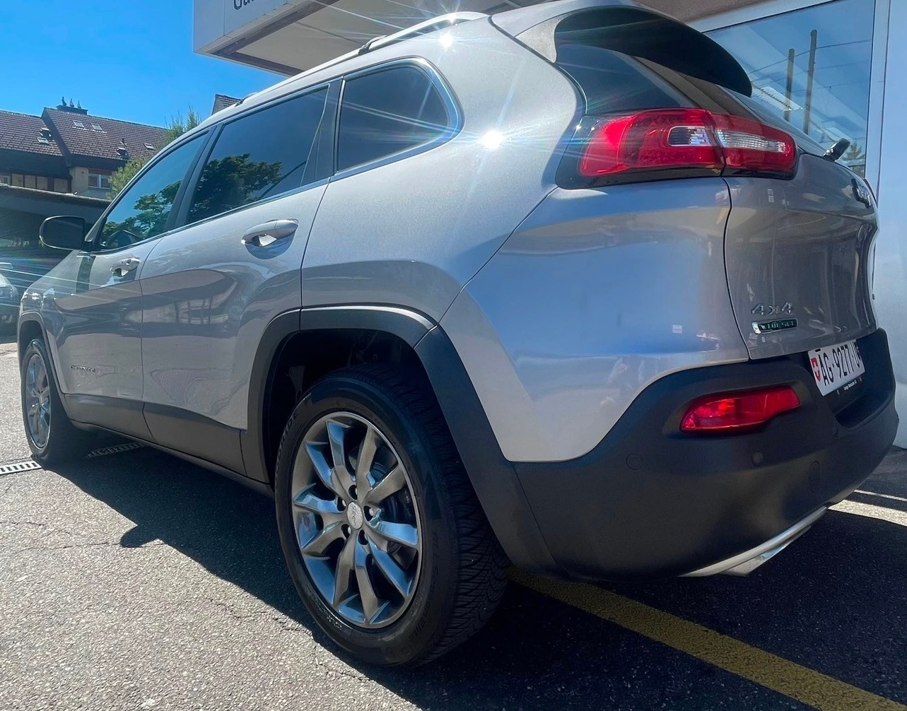 JEEP Cherokee 2.0 TD Limited AWD 9ATX | CH-Fahrzeug | Topausstattung | Neupreisvorteil 73% | Panorama | ACC | Leder | Navi-image-5