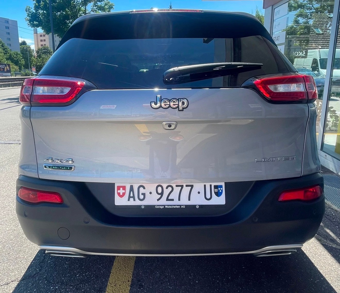 JEEP Cherokee 2.0 TD Limited AWD 9ATX | CH-Fahrzeug | Topausstattung | Neupreisvorteil 73% | Panorama | ACC | Leder | Navi-image-2