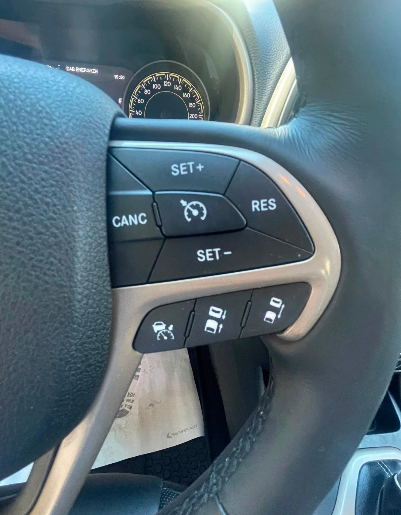 JEEP Cherokee 2.0 TD Limited AWD 9ATX | CH-Fahrzeug | Topausstattung | Neupreisvorteil 73% | Panorama | ACC | Leder | Navi-image-8