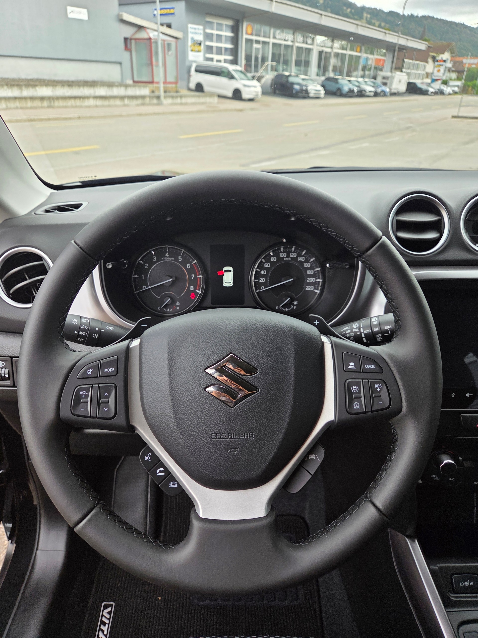 SUZUKI Vitara 1.4 Boosterjet Compact + 4x4 Hybrid Automatic-image-7
