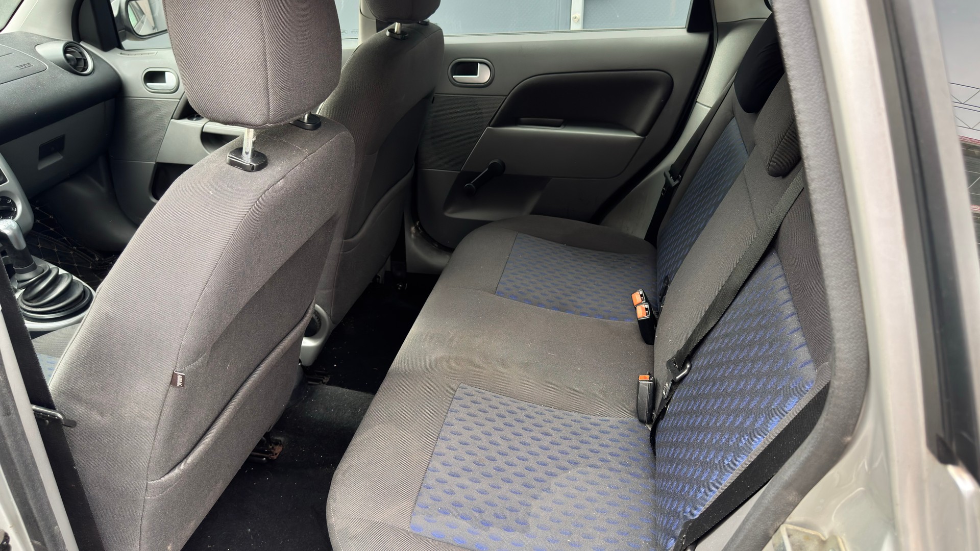 FORD Fiesta 1.4 16V Trend-image-6