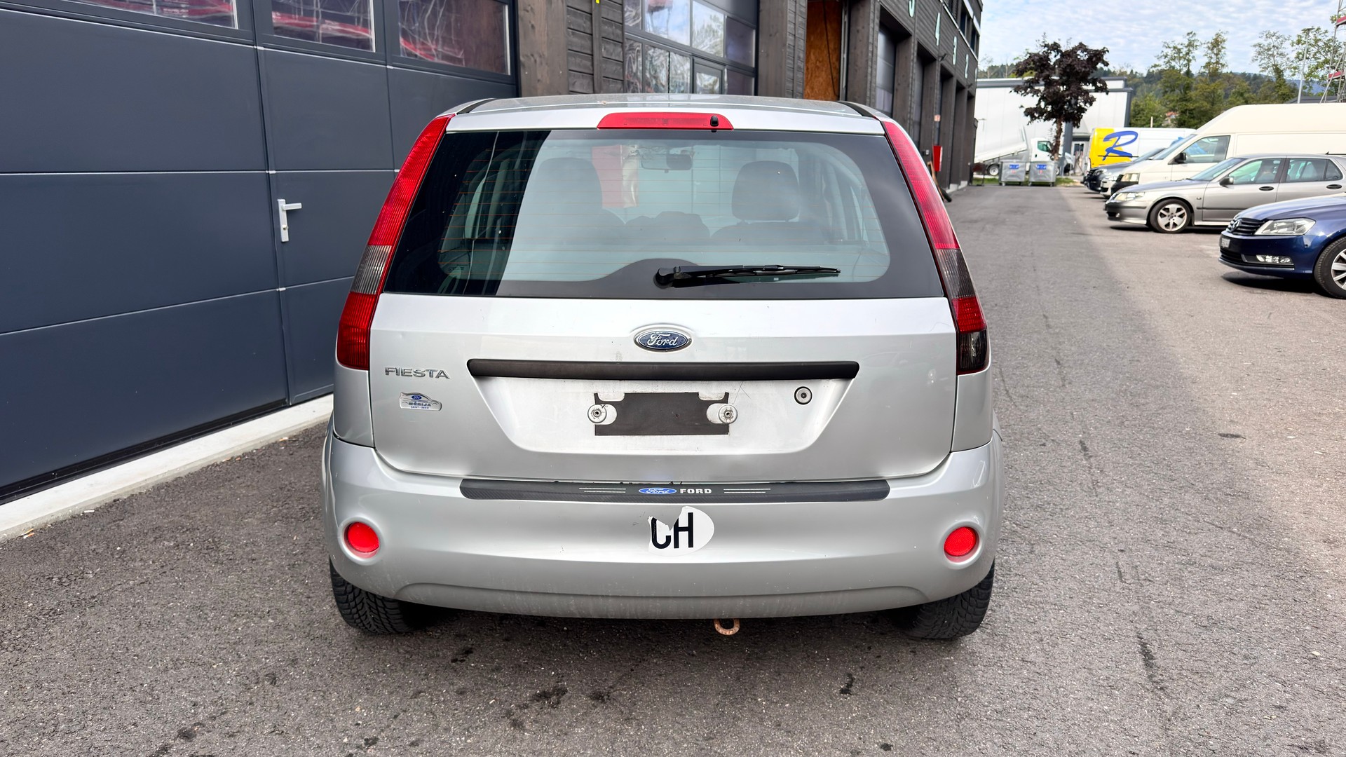 FORD Fiesta 1.4 16V Trend-image-4