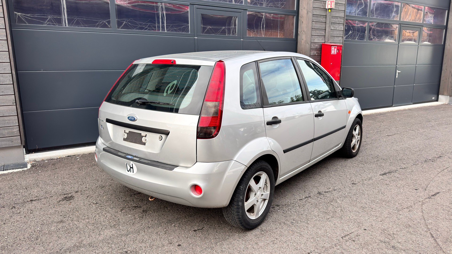 FORD Fiesta 1.4 16V Trend-image-3