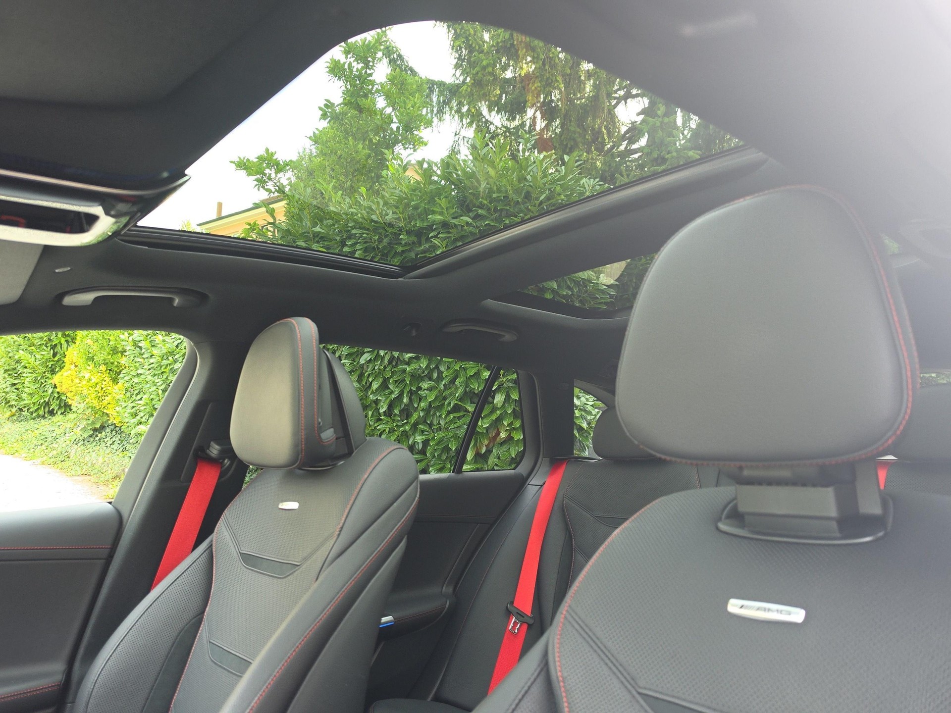 MERCEDES-BENZ C 43 AMG Executive Edition 4matic Kombi-image-16