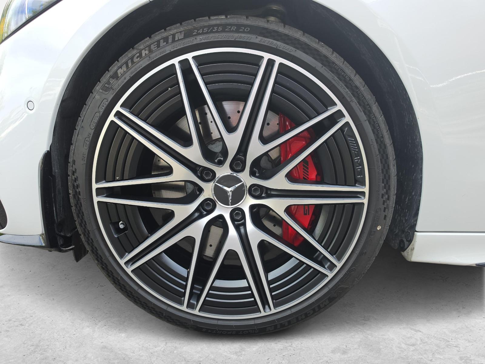 MERCEDES-BENZ C 43 AMG Executive Edition 4matic Kombi-image-12