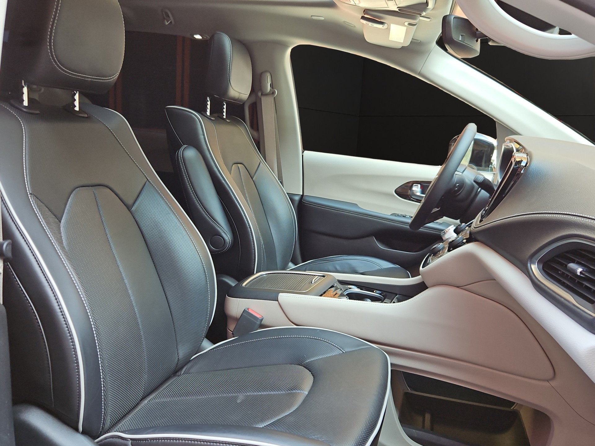 CHRYSLER PACIFICA 3.6 AWD-image-16